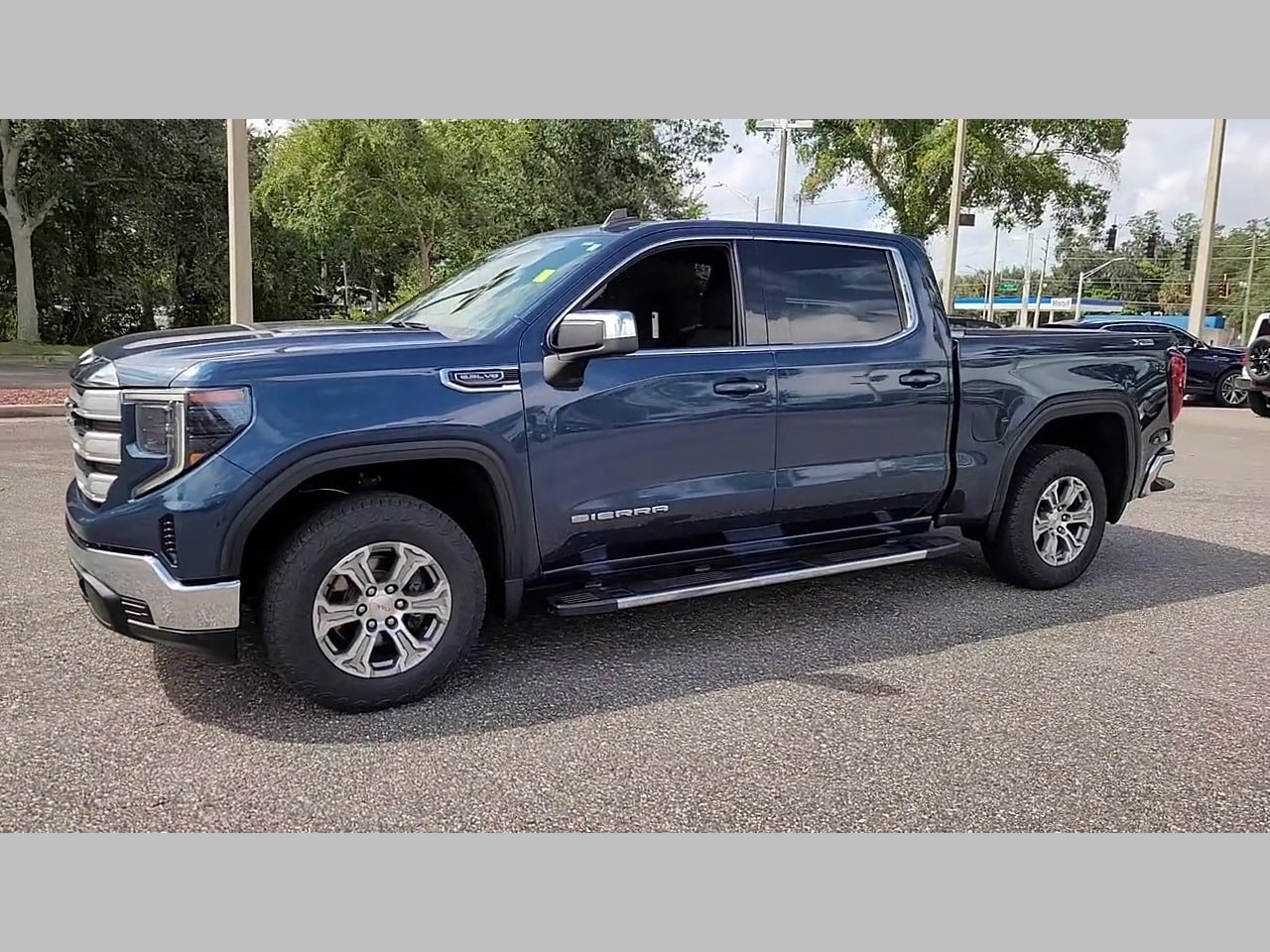 2022 Gmc Sierra 1500 SLE photo 5