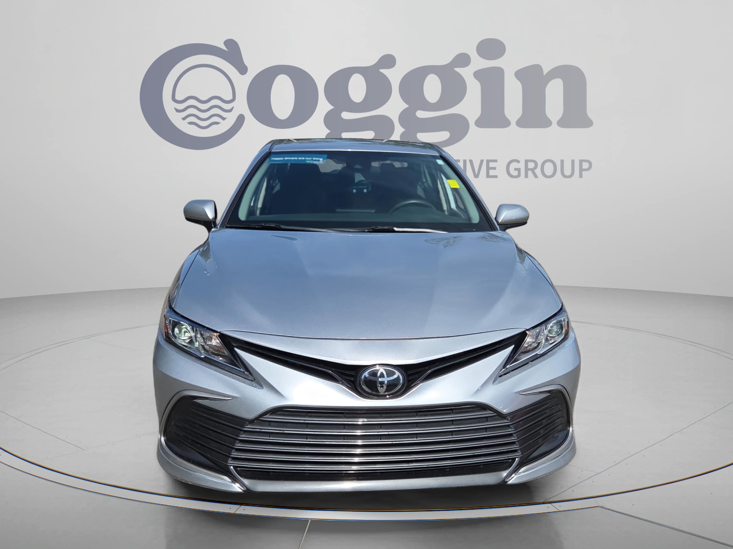 2024 Toyota Camry LE - Photo 8