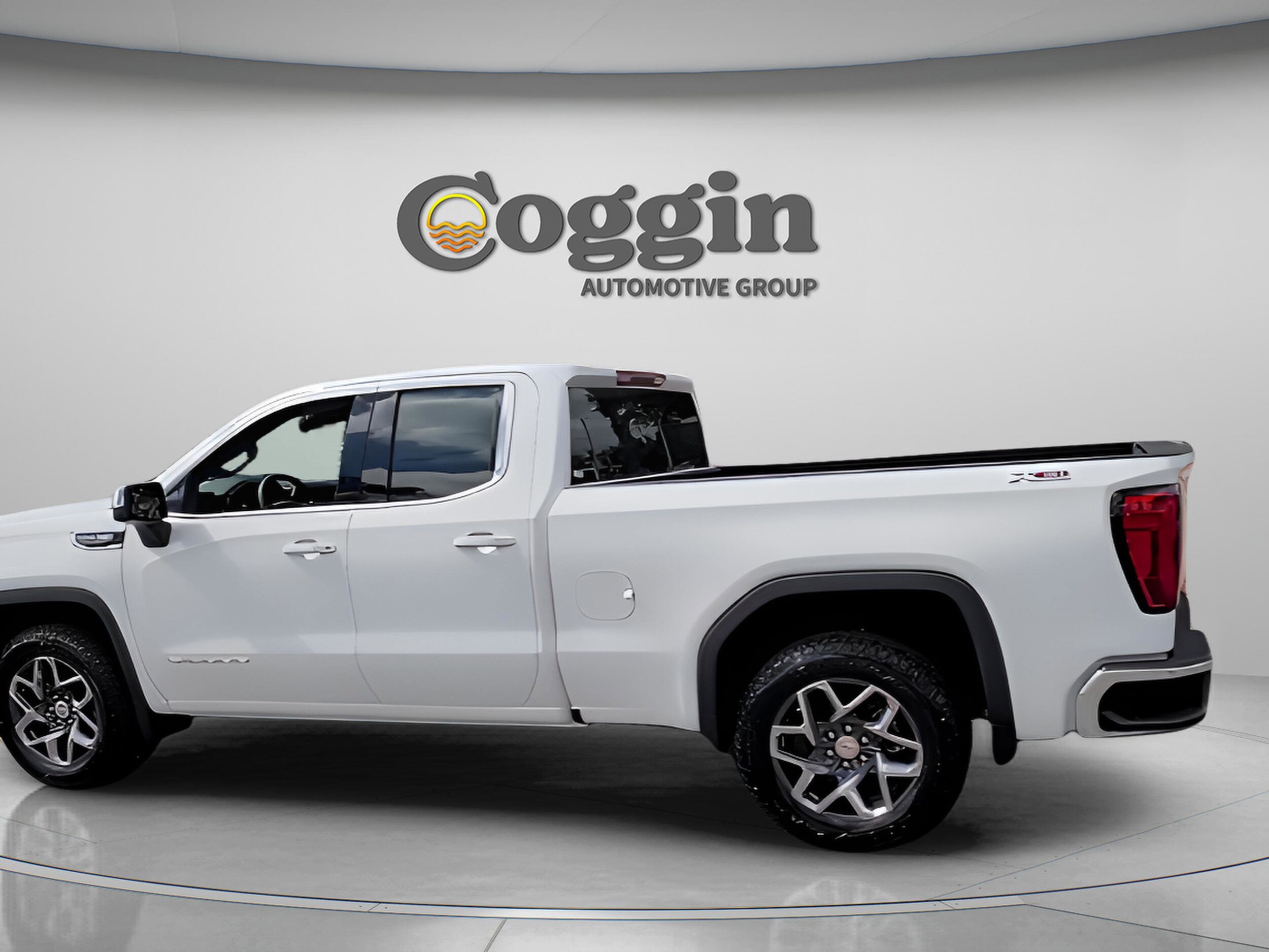 2025 GMC Sierra 1500 SLE