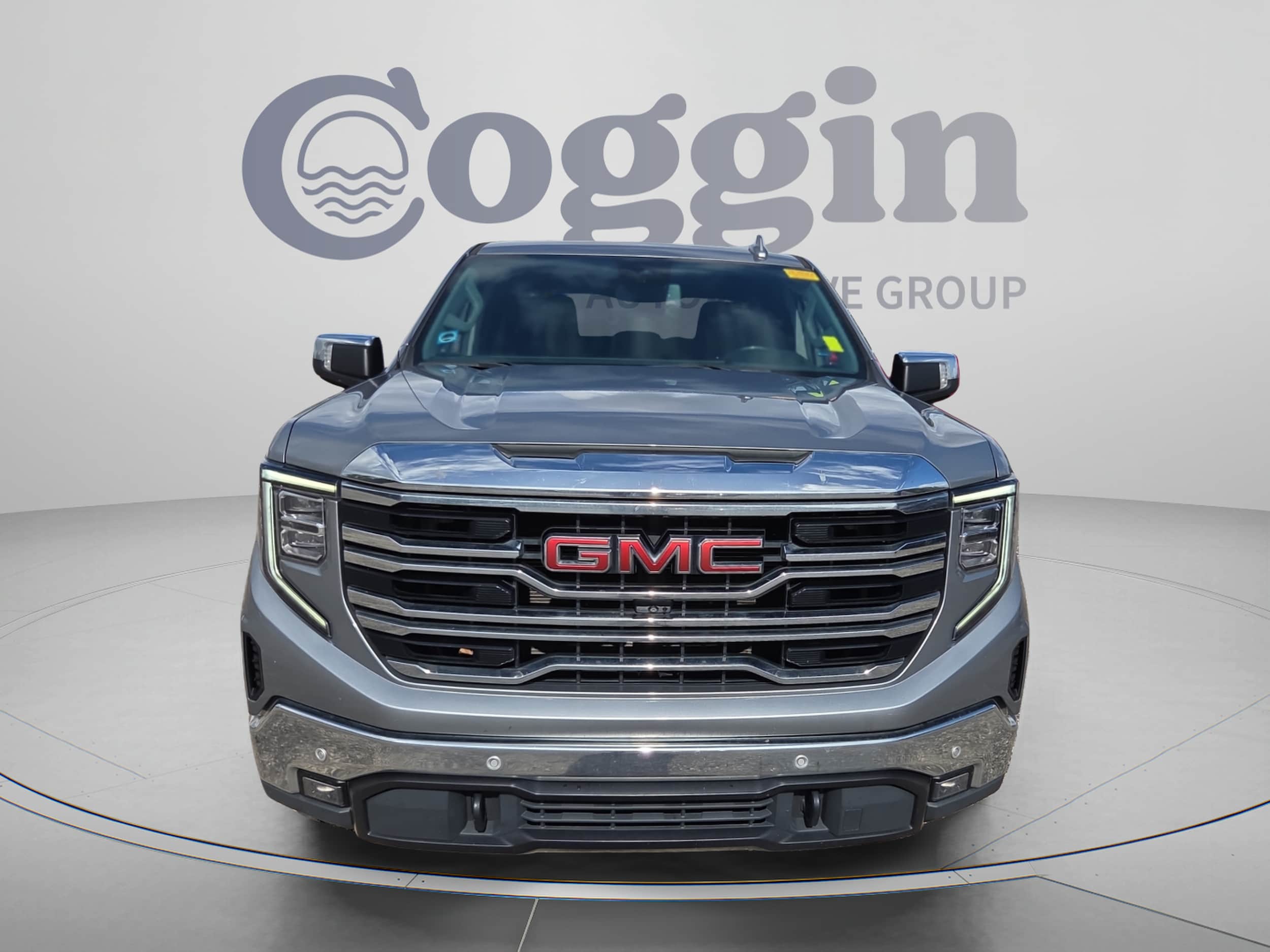 2023 GMC Sierra 1500 SLT - Photo 8