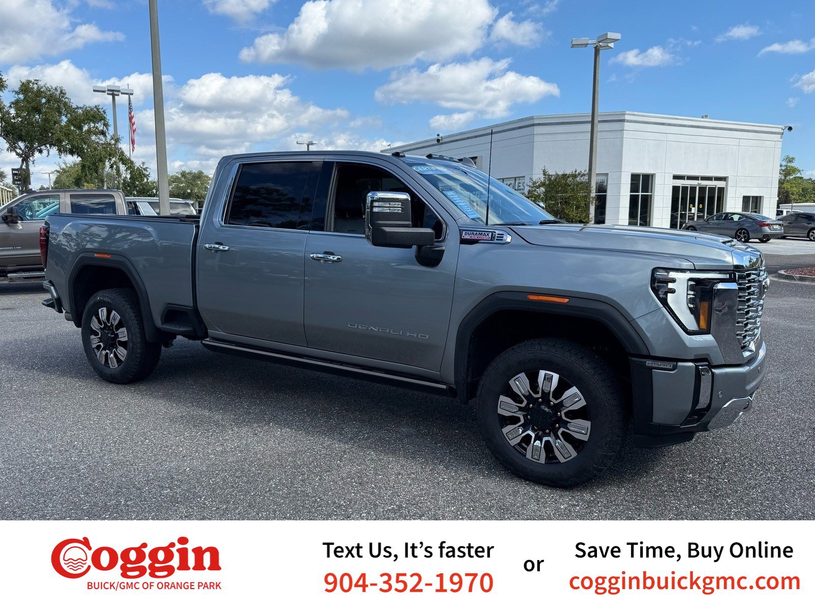 2024 GMC Sierra 2500HD Denali's photo