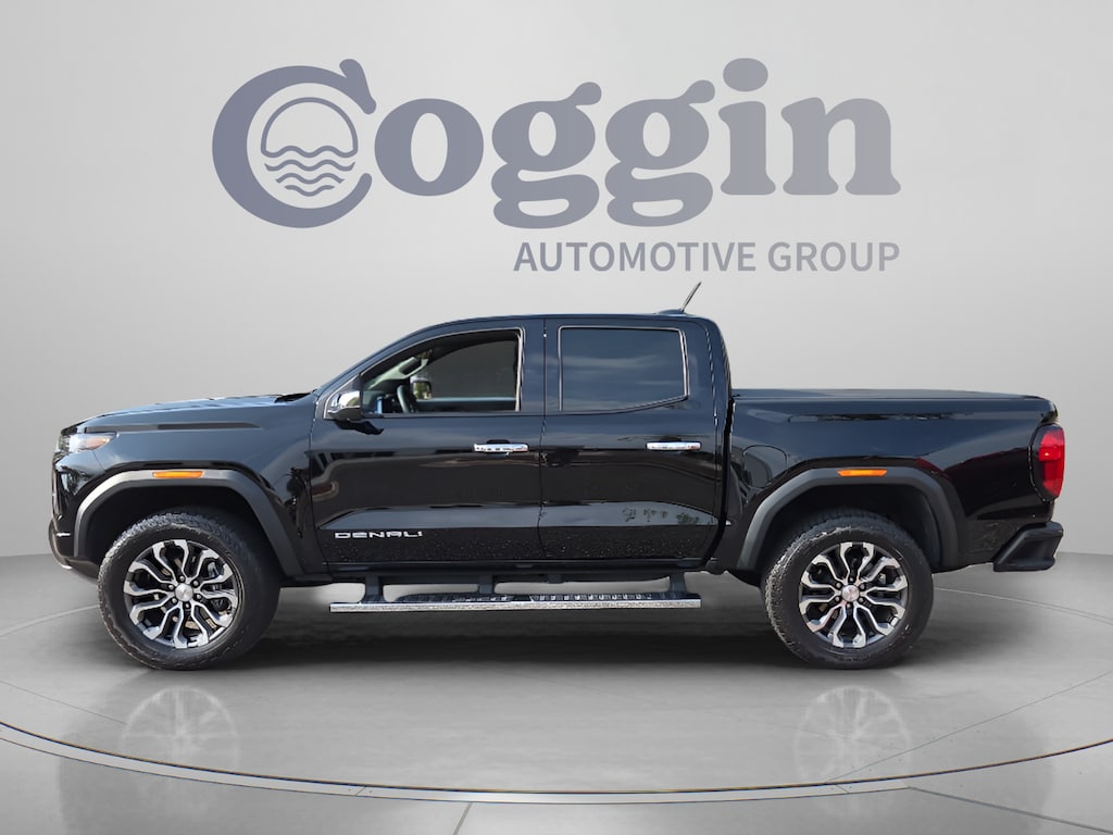 Used 2024 GMC Canyon Denali Truck Crew Cab