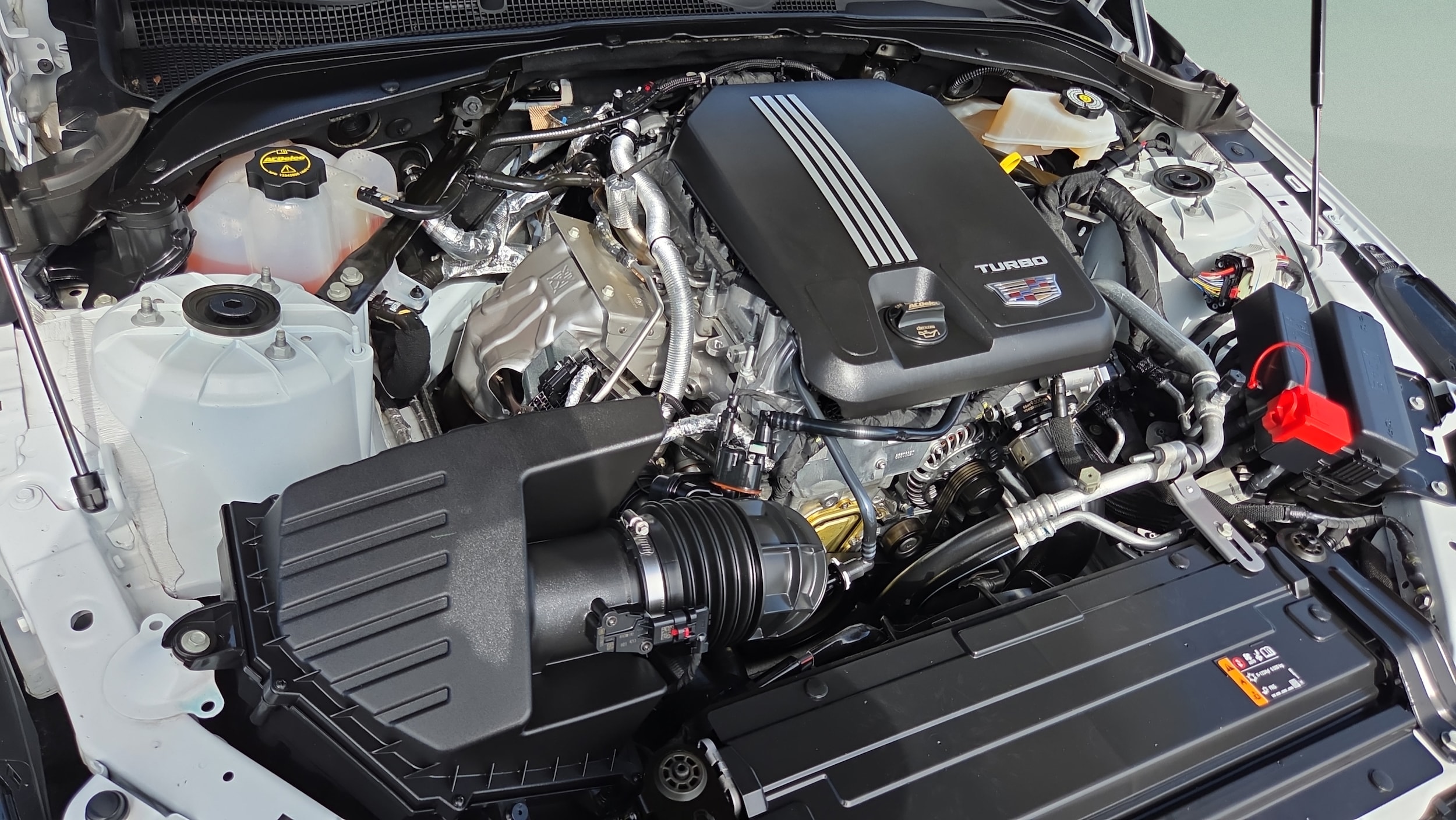 2025 Cadillac CT4 Luxury - Photo 17