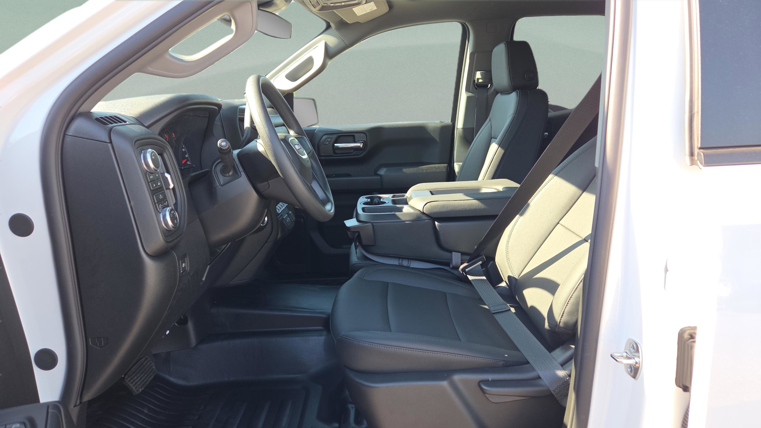 2026 GMC Sierra 1500 Pro - Photo 9