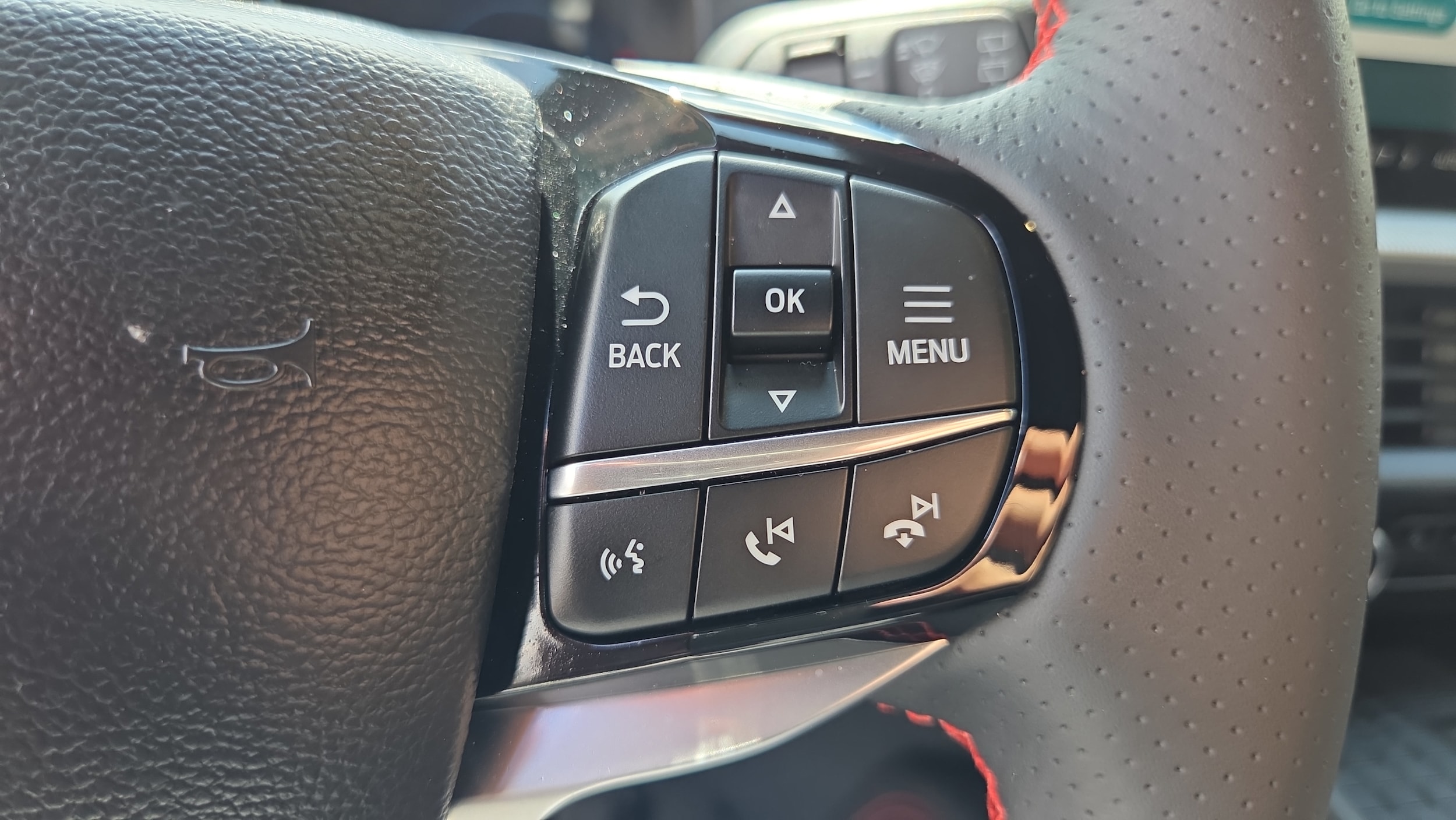 2025 Ford Explorer ST-LINE - Photo 25