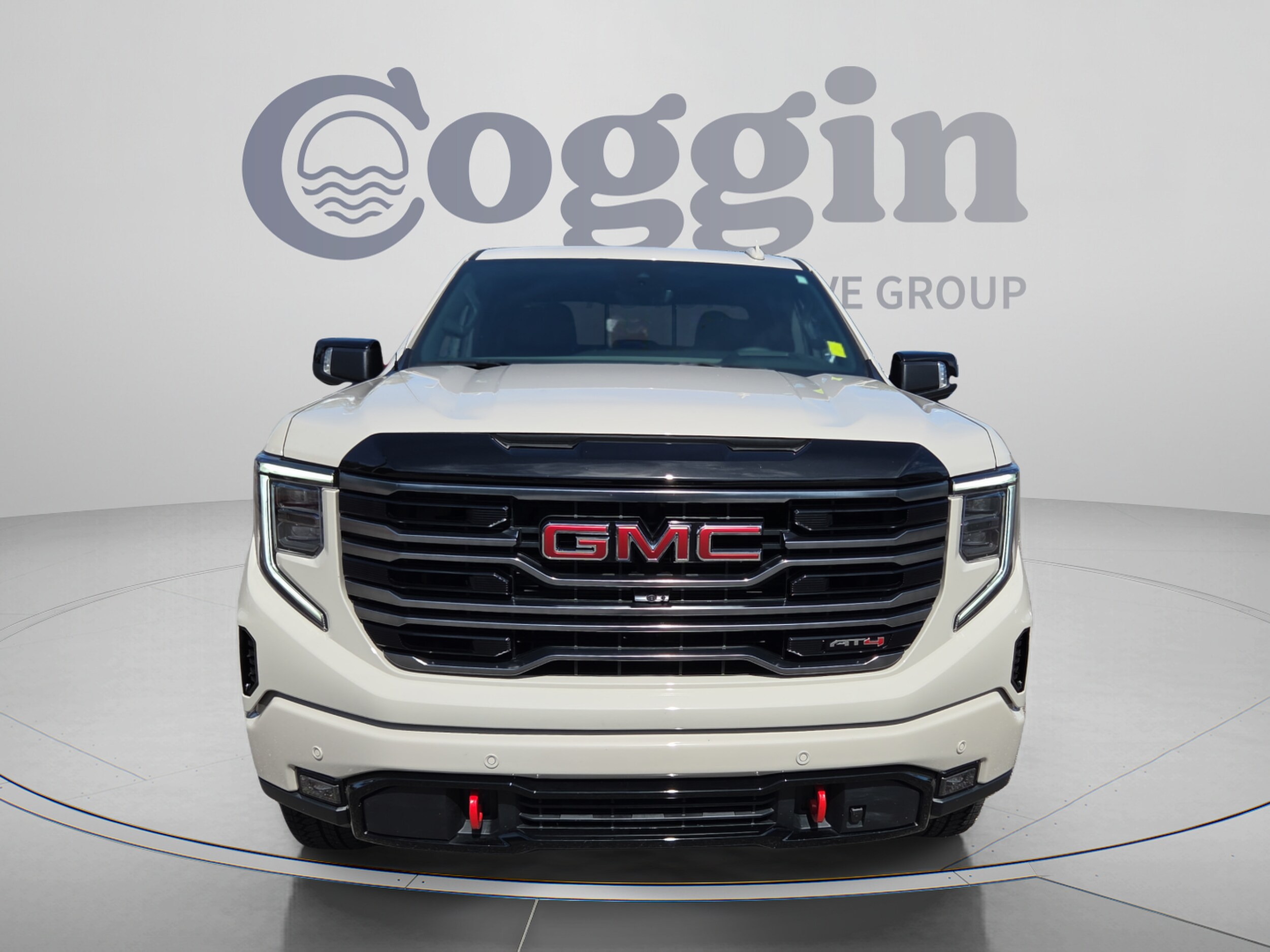2026 GMC Sierra 1500 AT4 - Photo 8