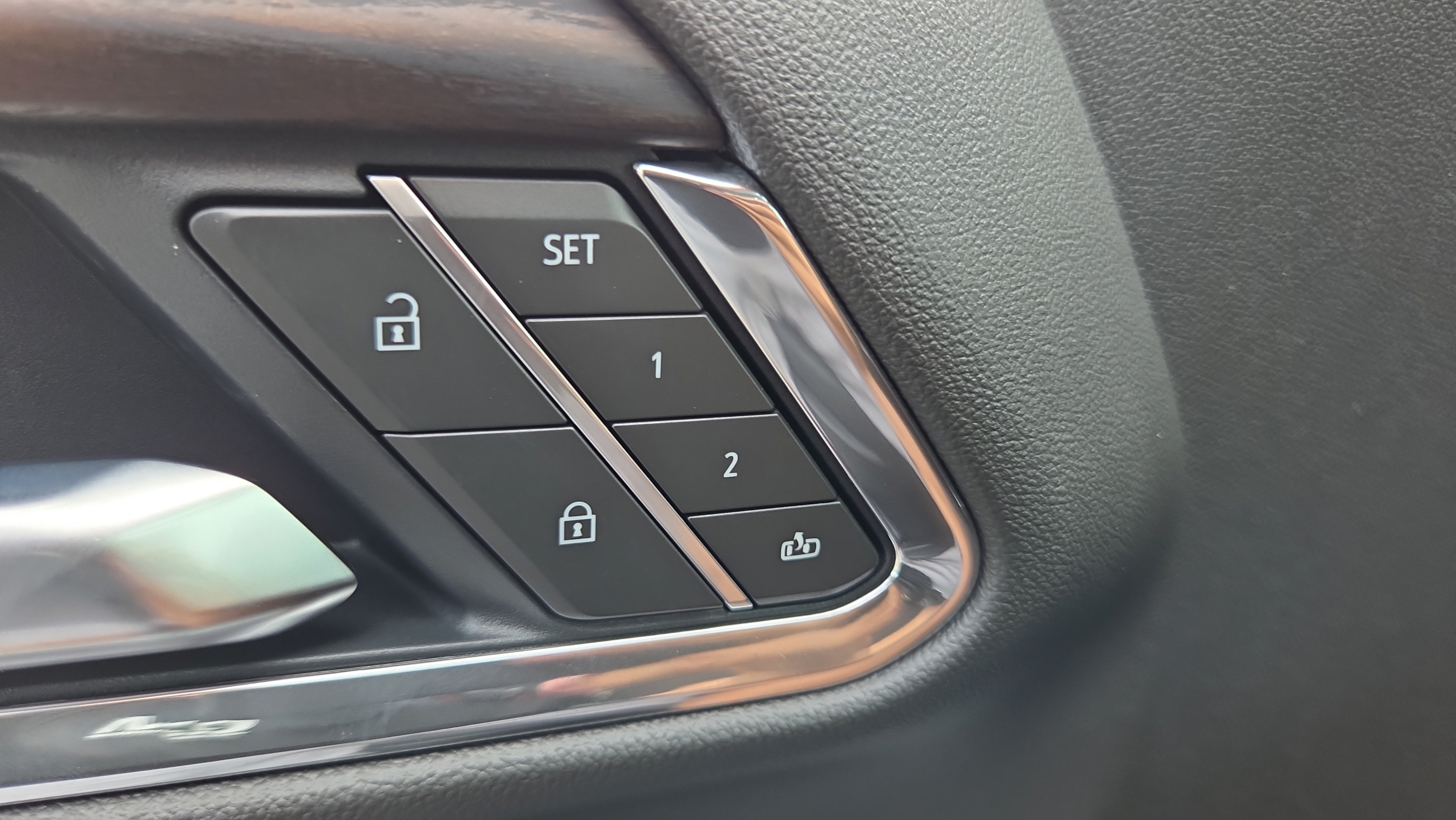 2026 GMC Sierra 1500 SLT - Photo 28