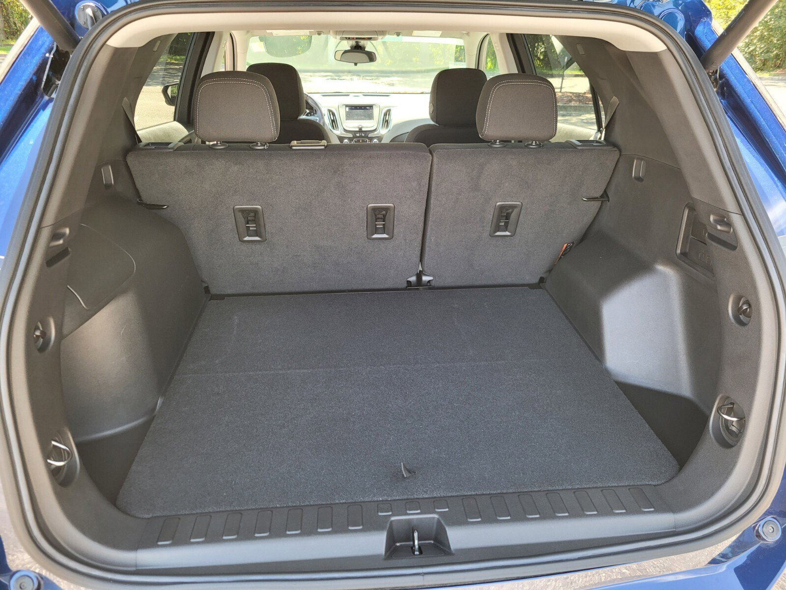 2022 Chevrolet Equinox LT photo 3