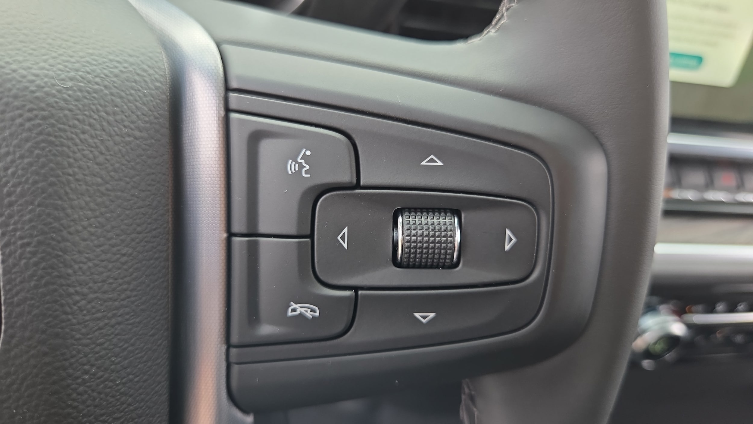 2026 GMC Sierra 1500 SLT - Photo 24