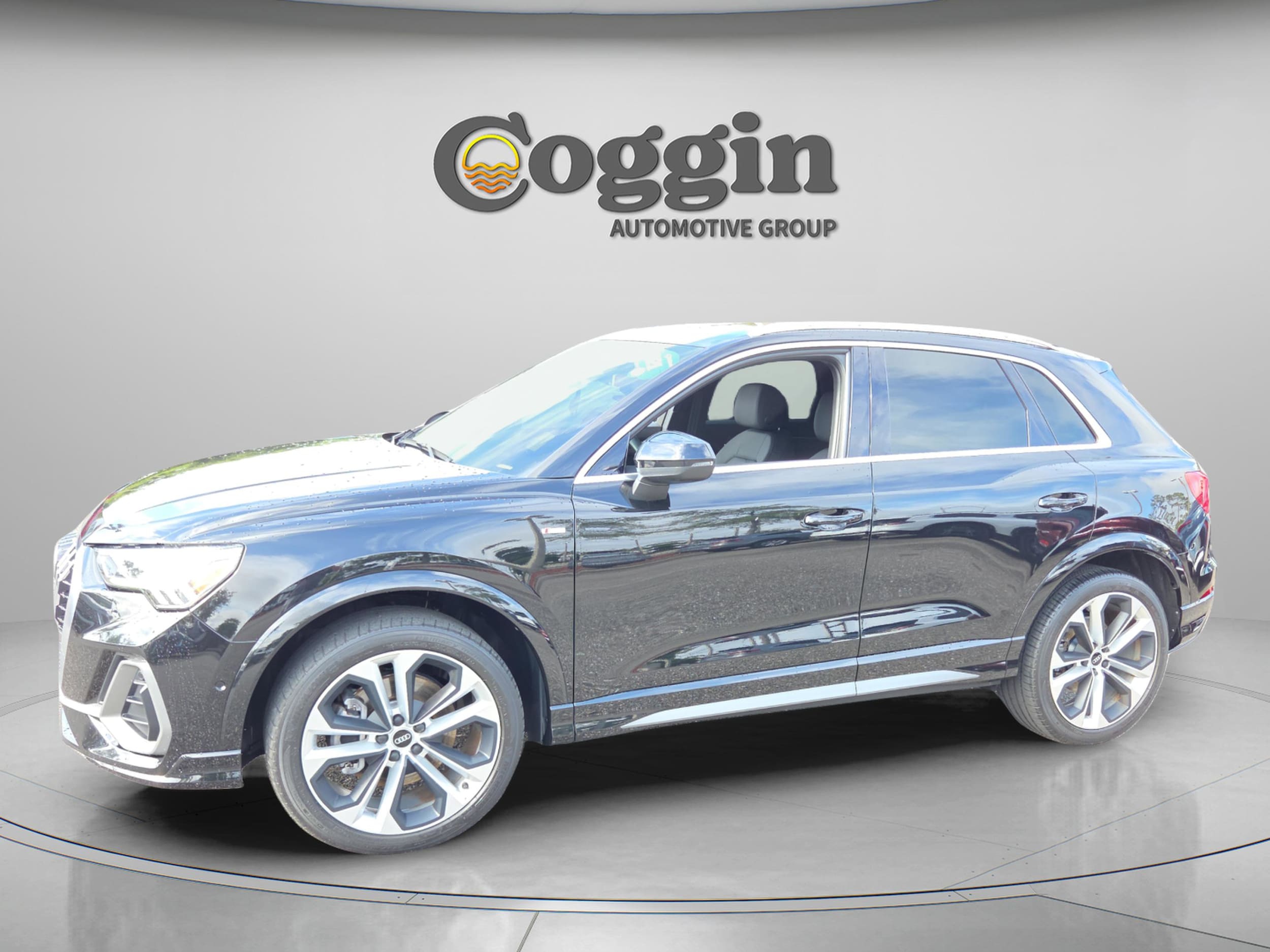 2021 Audi Q3 45 TFSI S Line Premium Plus quattro's photo