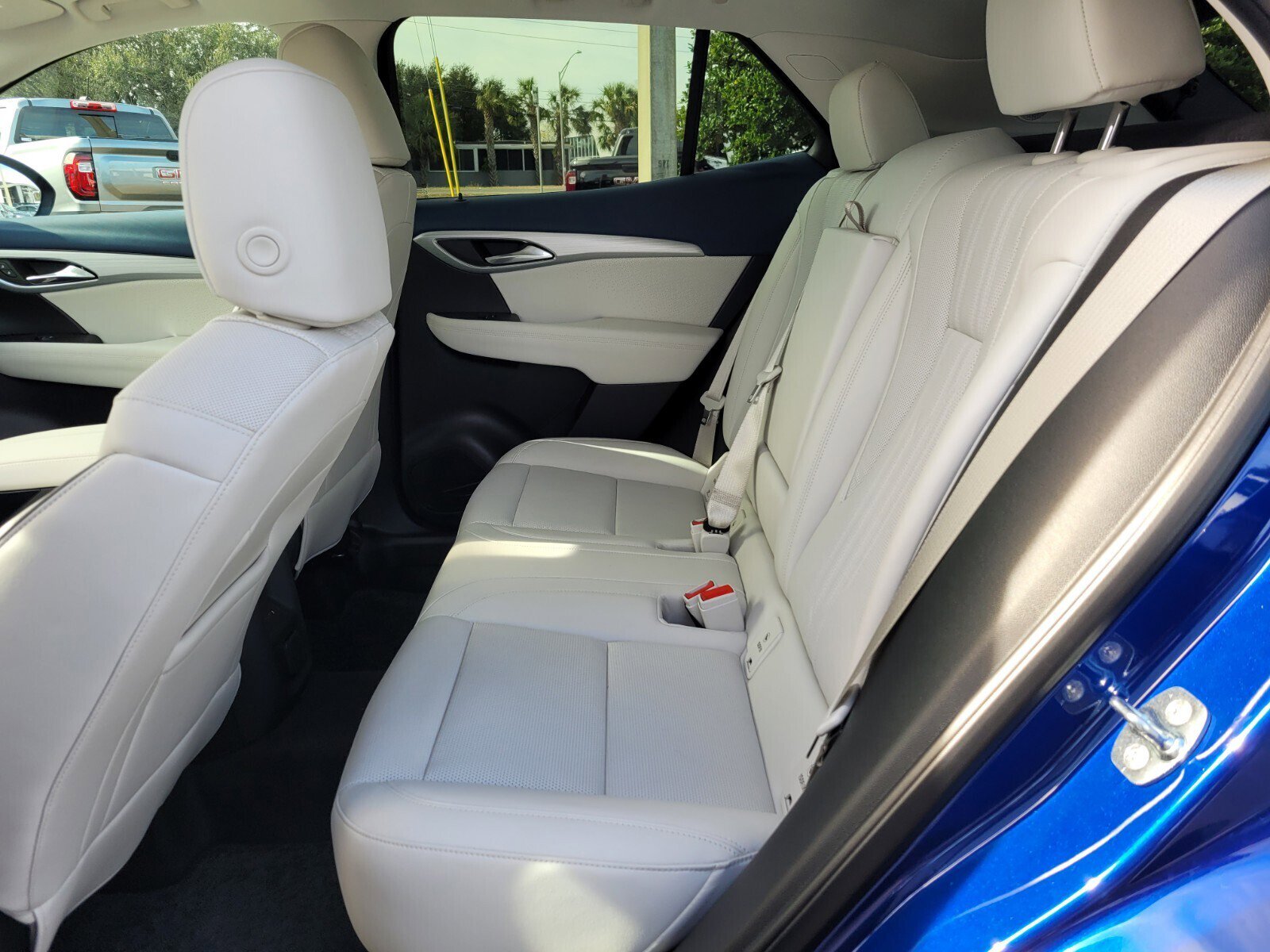 2025 Buick Envision Avenir photo 4
