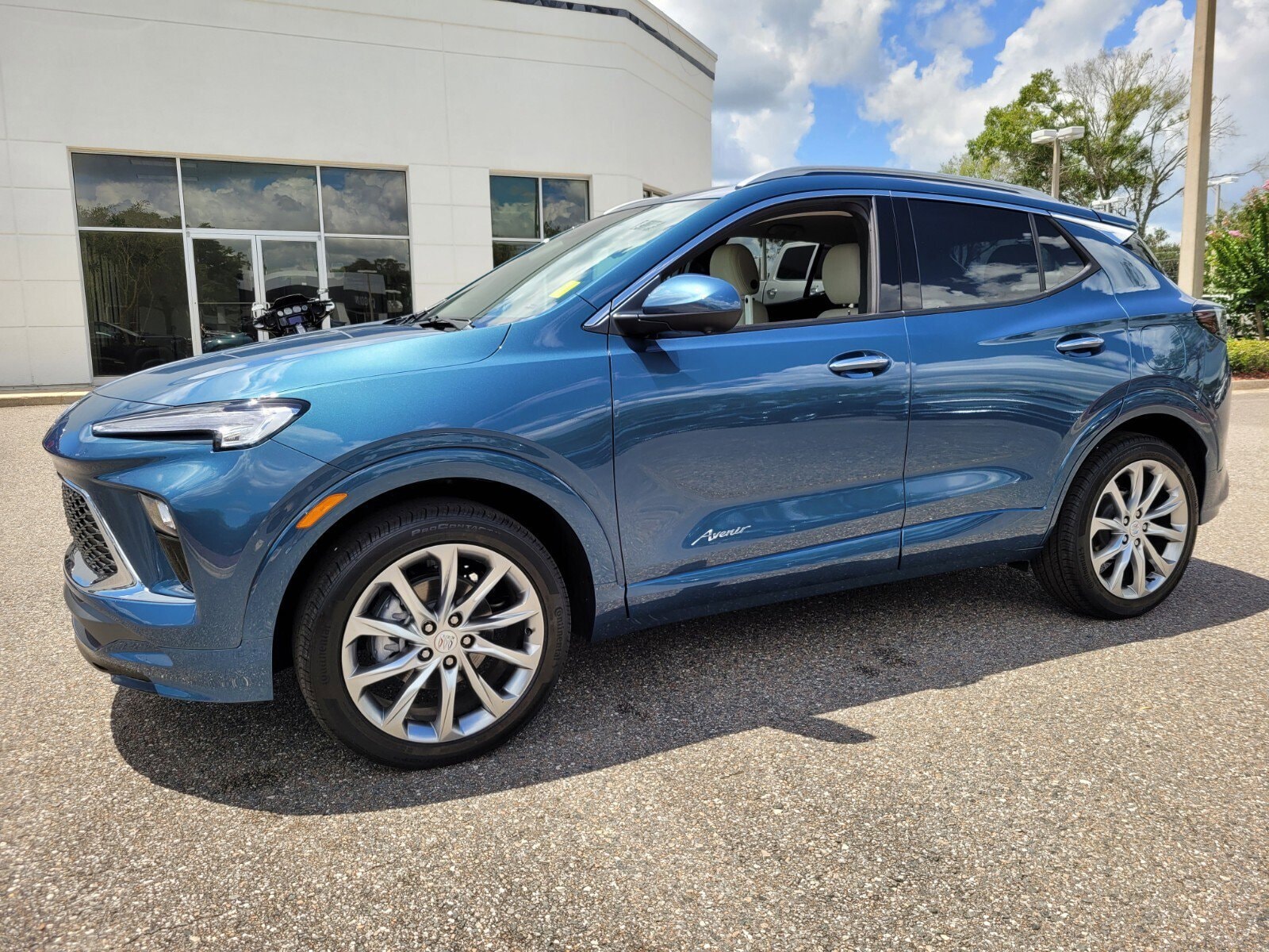 Certified 2024 Buick Encore GX Avenir with VIN KL4AMGSL1RB146928 for sale in Jacksonville, FL