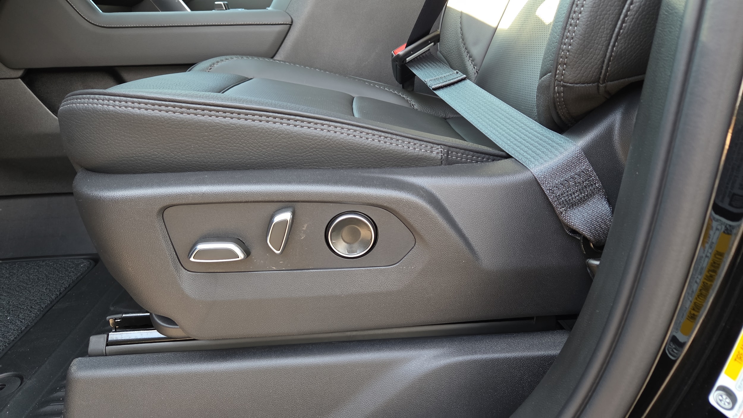 2026 GMC Sierra 3500HD Denali - Photo 20
