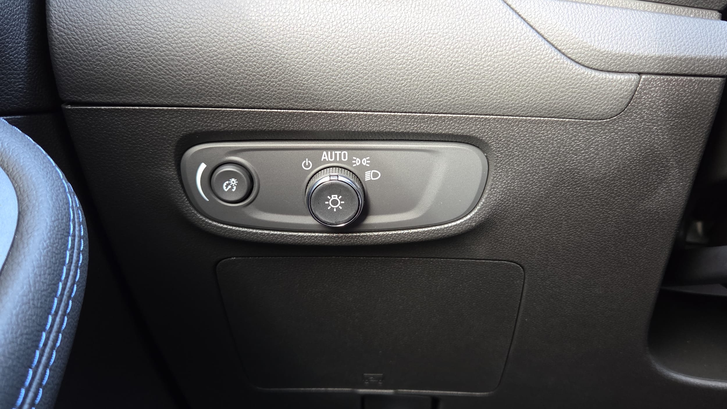2026 Buick Encore GX Sport Touring - Photo 14