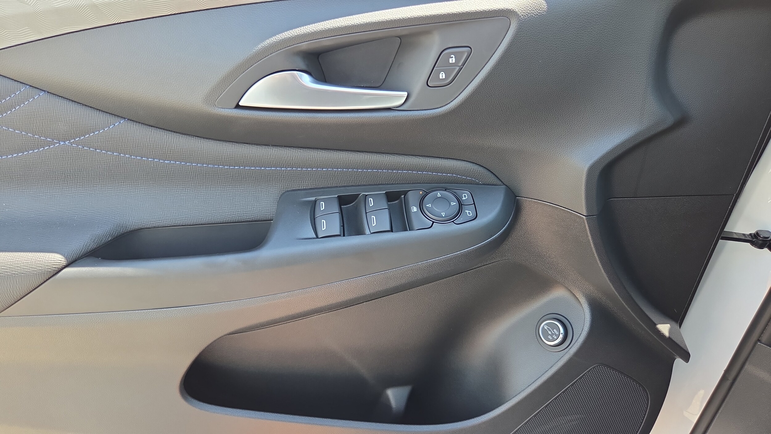 2026 Buick Envista Sport Touring - Photo 28