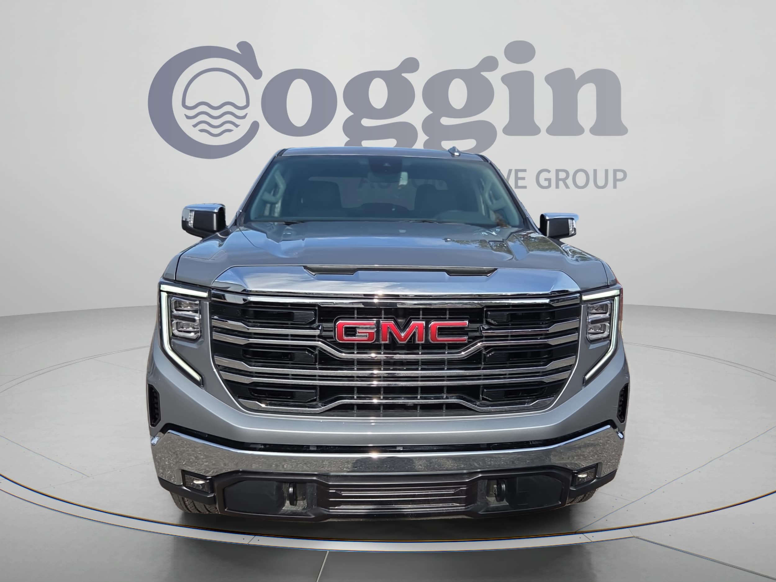 2026 GMC Sierra 1500 SLT - Photo 8