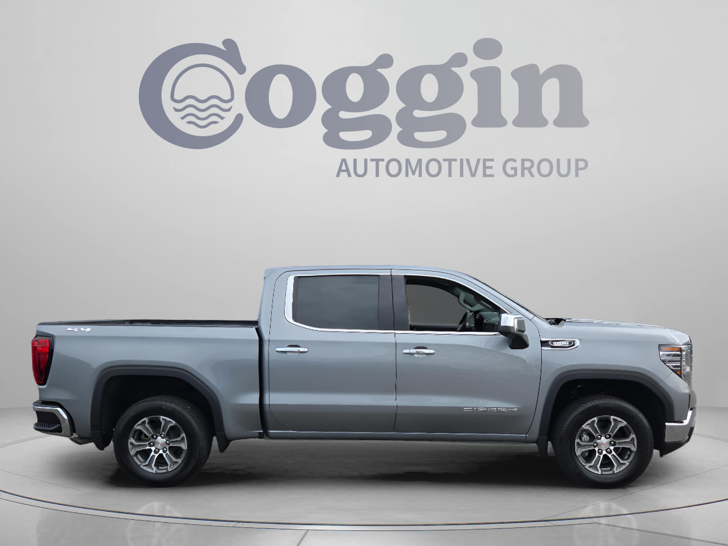 2026 GMC Sierra 1500 SLT - Photo 6
