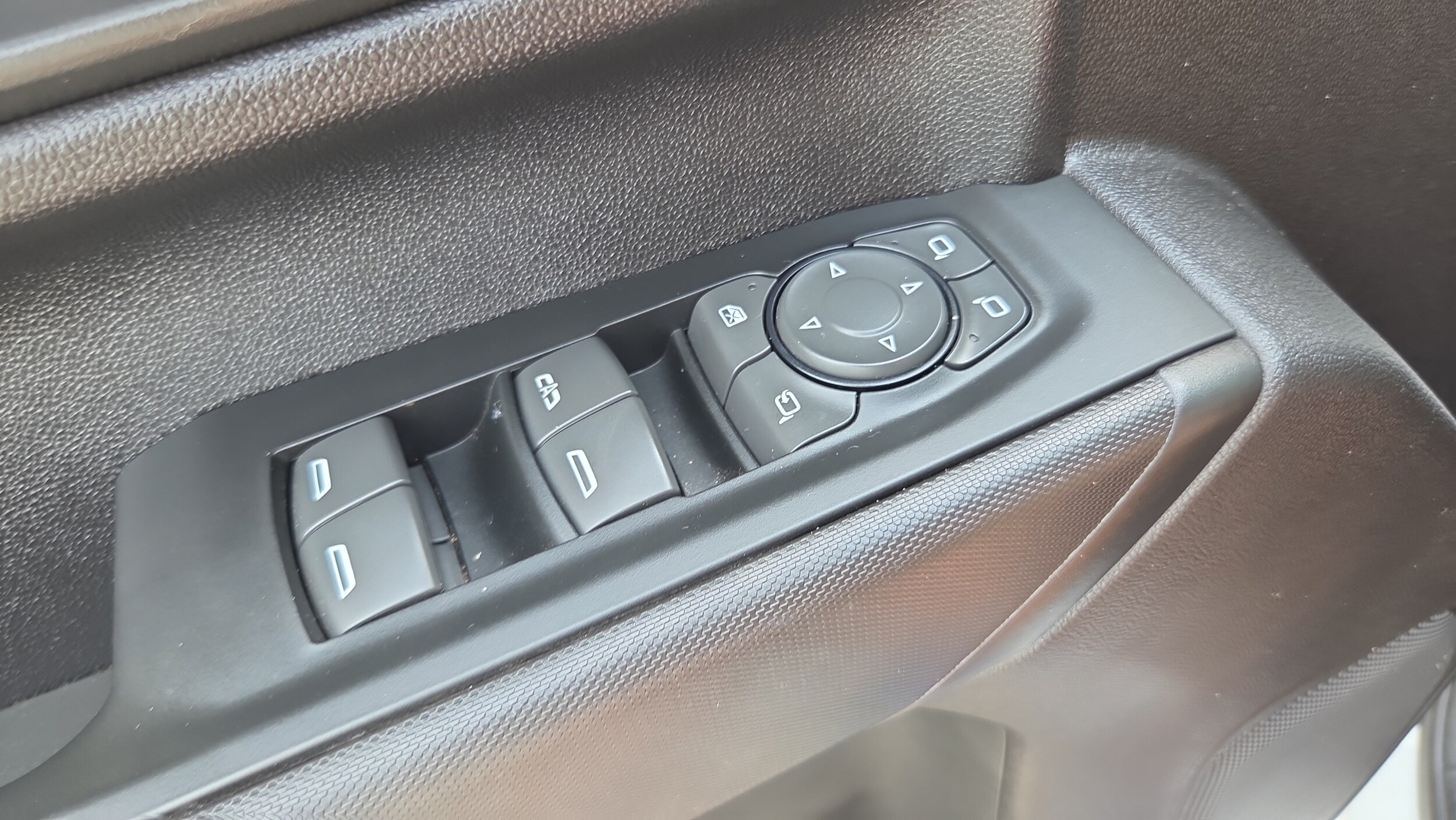 2025 Chevrolet Silverado 2500HD Custom - Photo 27