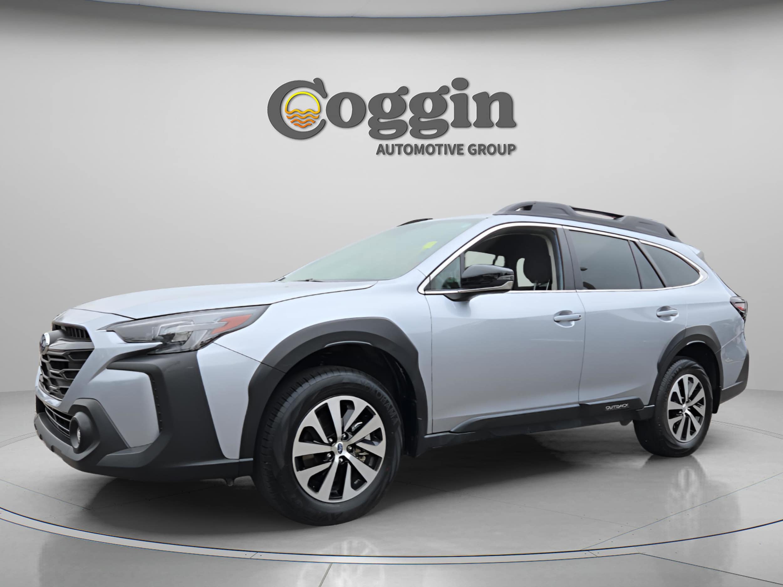 2025 Subaru Outback Premium's photo