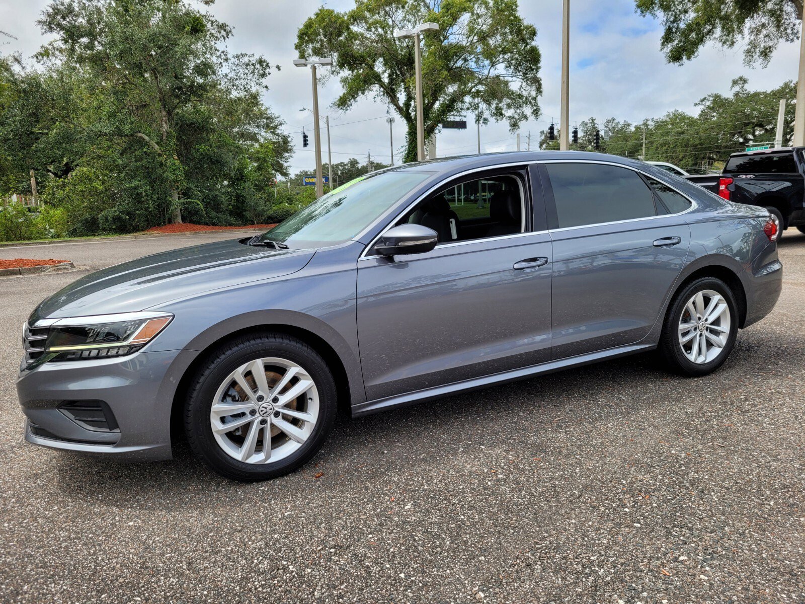 Used 2020 Volkswagen Passat SE with VIN 1VWSA7A38LC023548 for sale in Jacksonville, FL