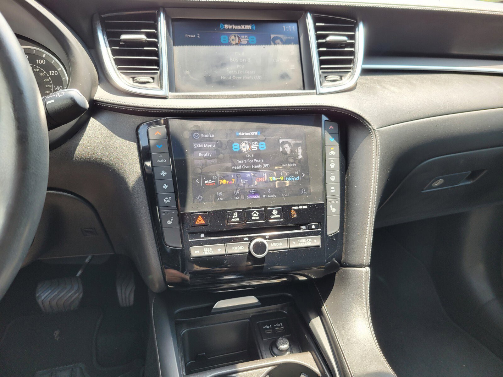 2022 Infiniti QX50 Luxe photo 10