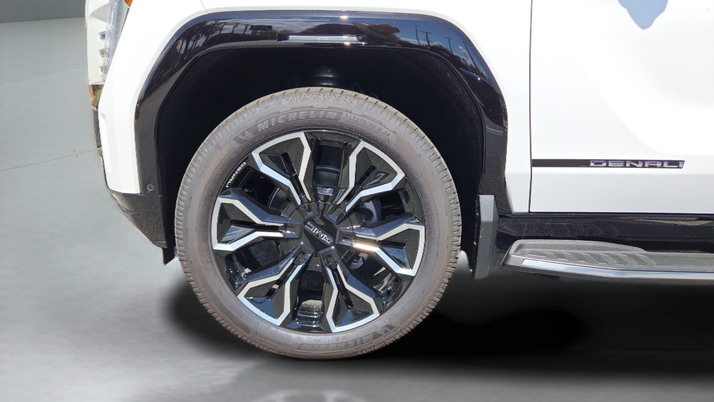 2025 GMC Sierra EV Denali - Photo 26