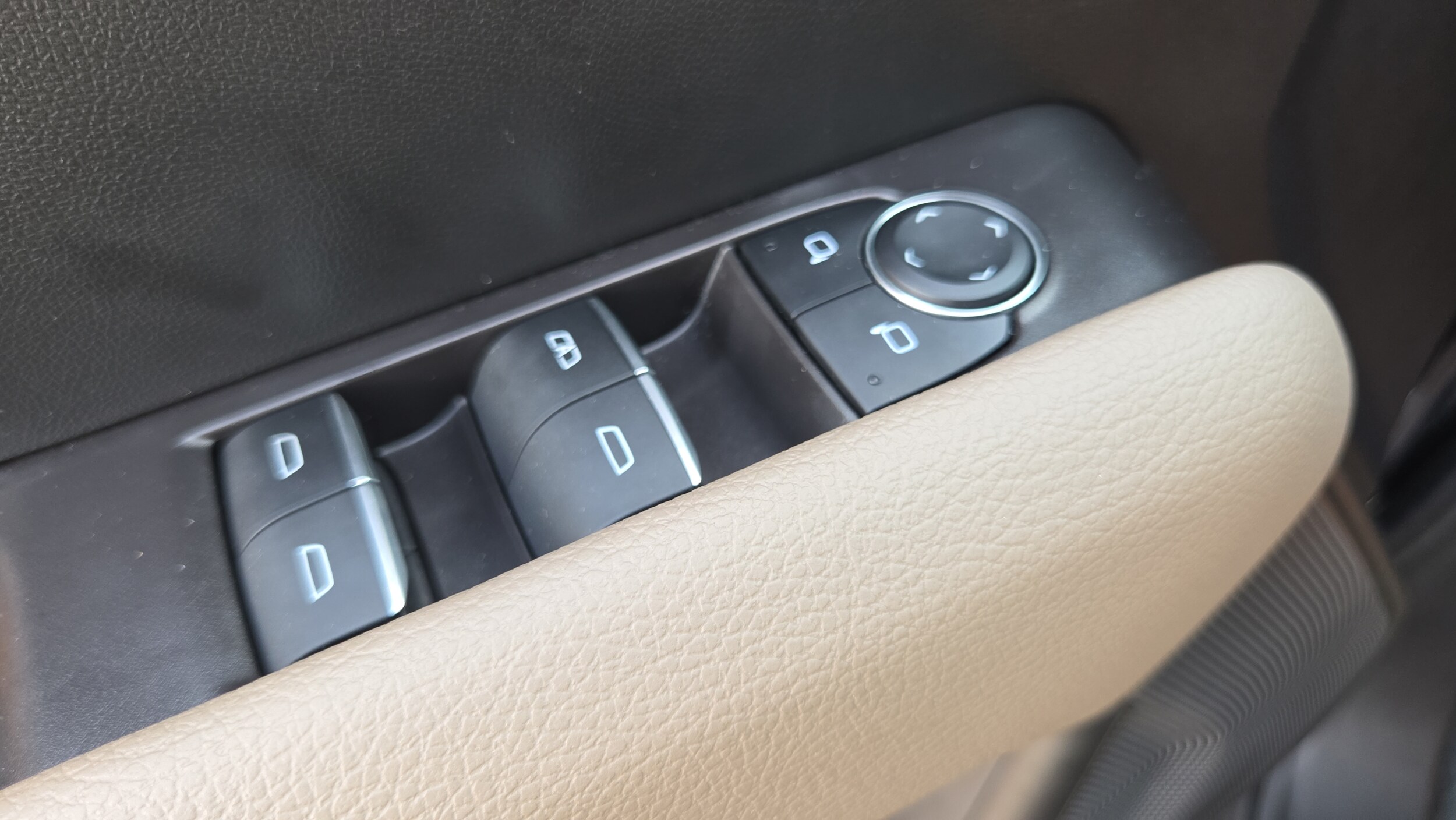 2024 GMC Canyon Denali - Photo 29