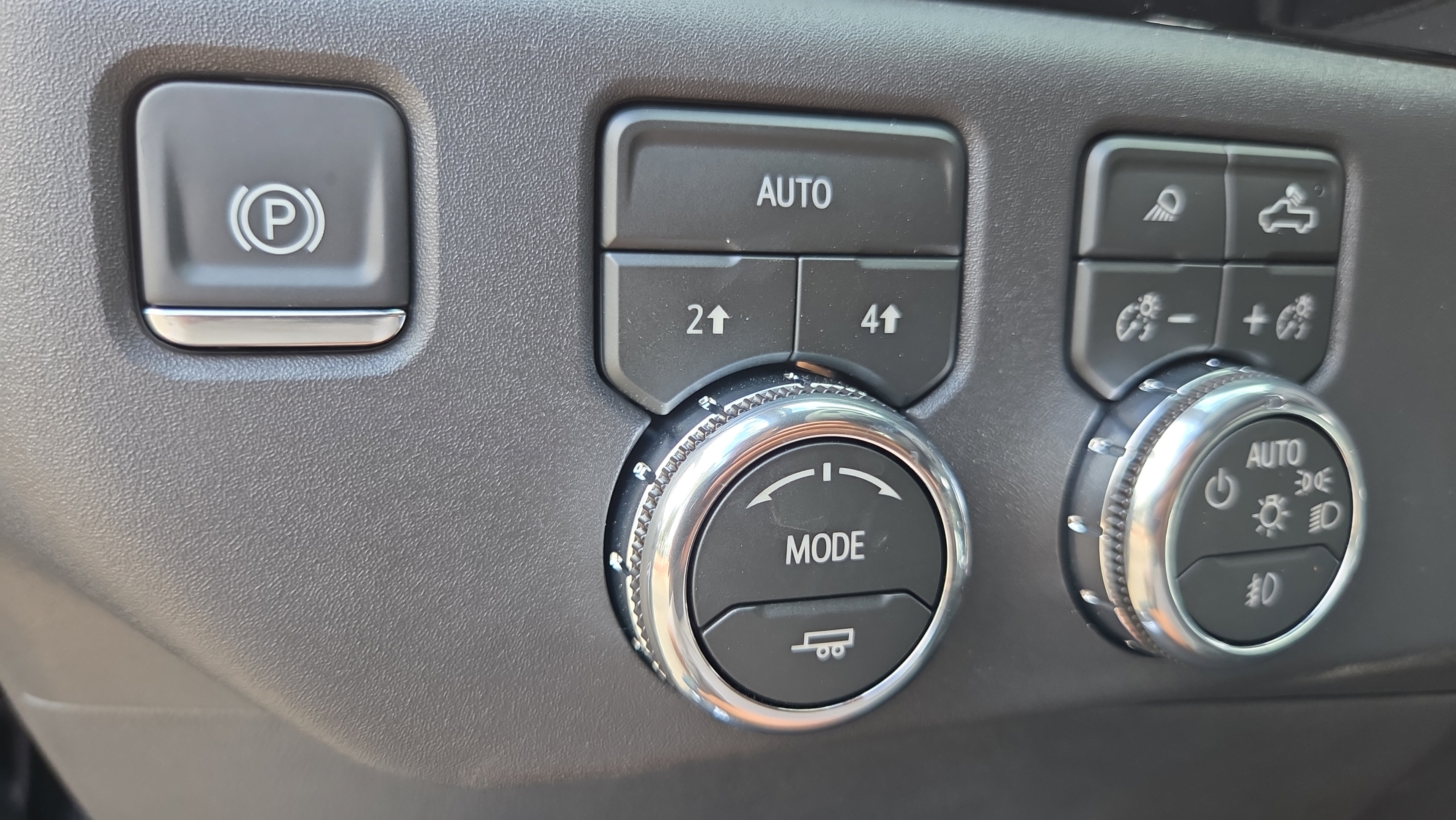 2026 GMC Sierra 1500 SLT - Photo 27
