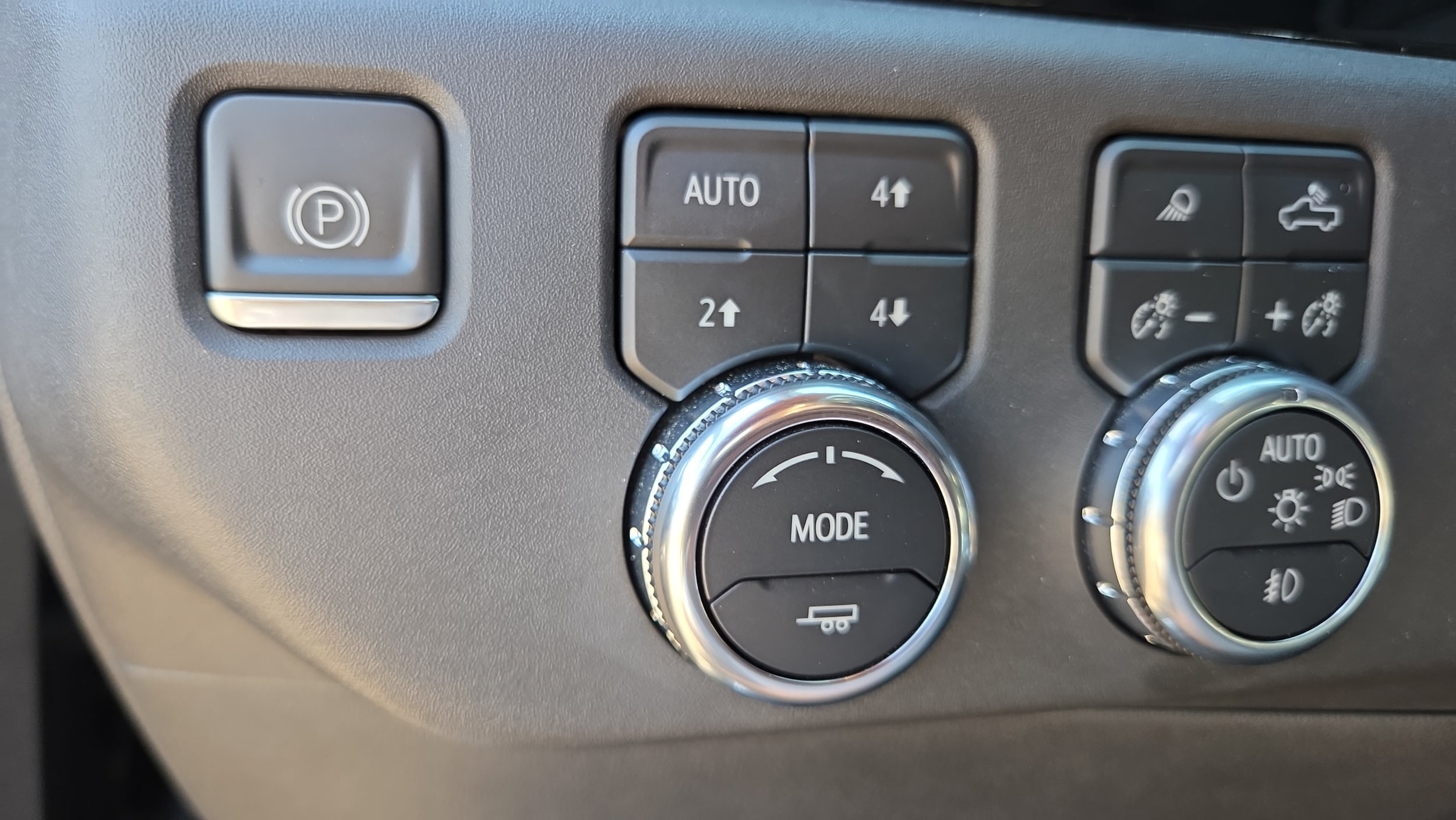 2023 GMC Sierra 1500 SLT - Photo 27
