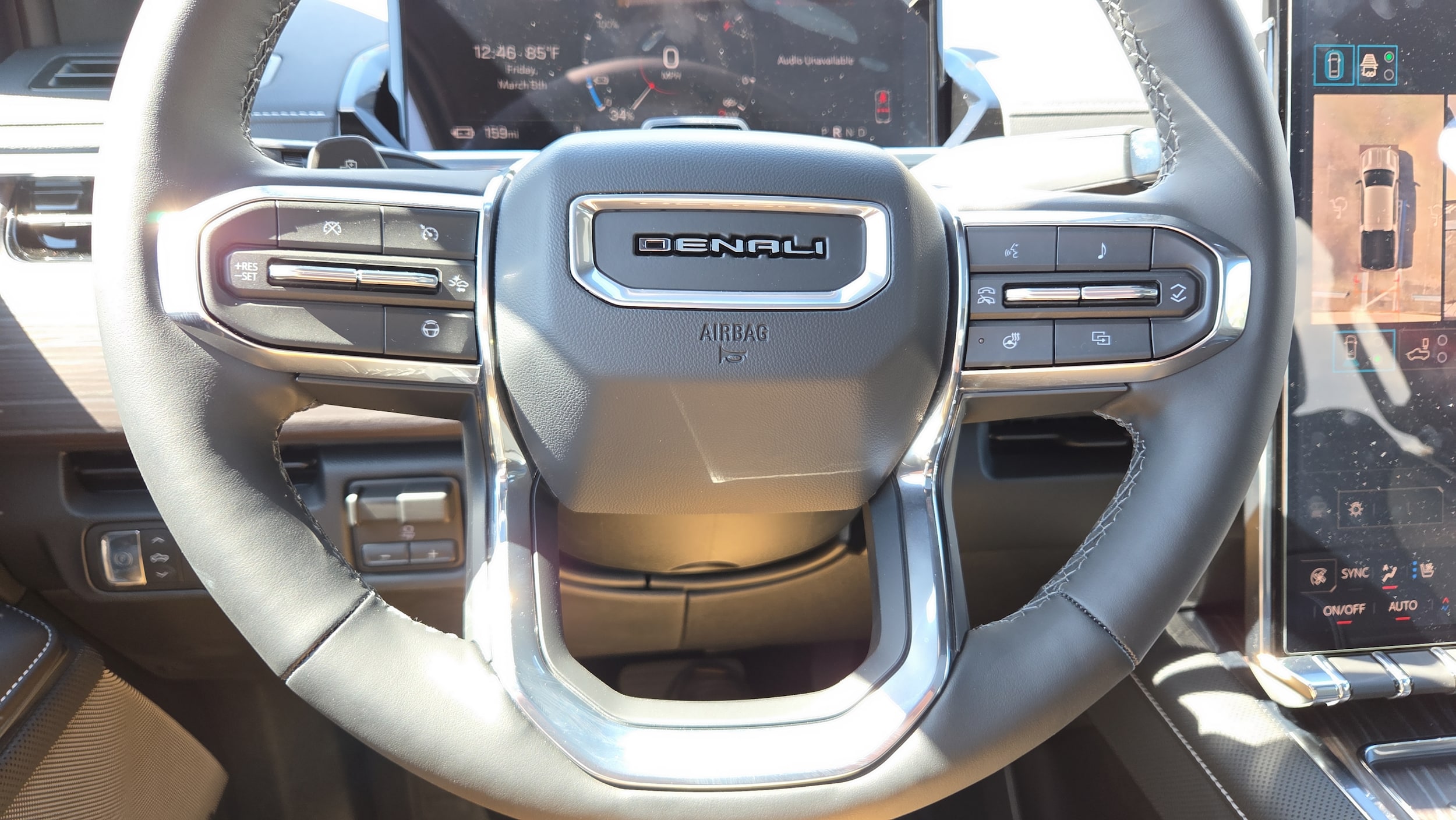 2025 GMC Sierra EV Denali - Photo 13