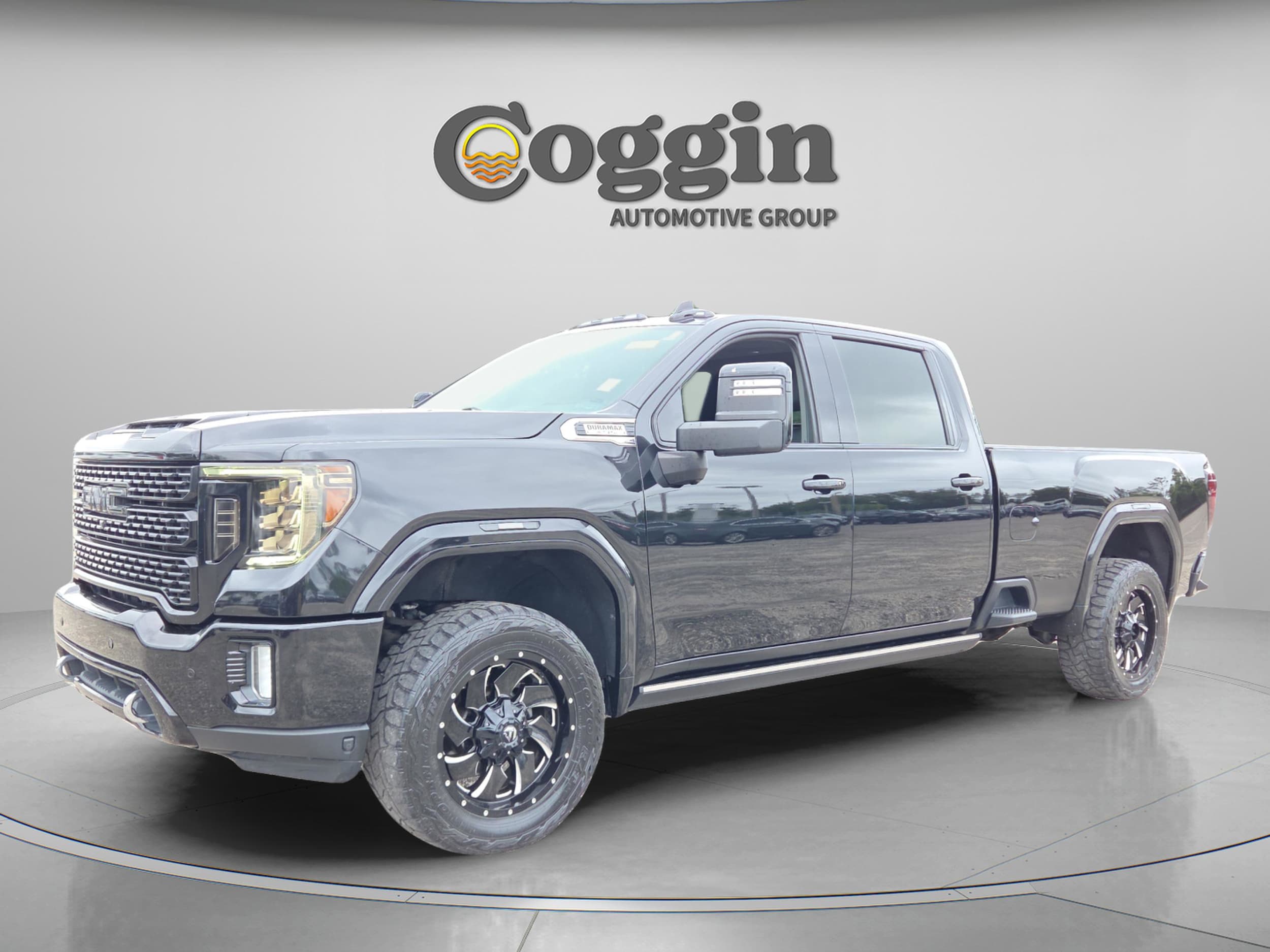 2021 GMC Sierra 4WD Crew Cab Standard Box Denali's photo