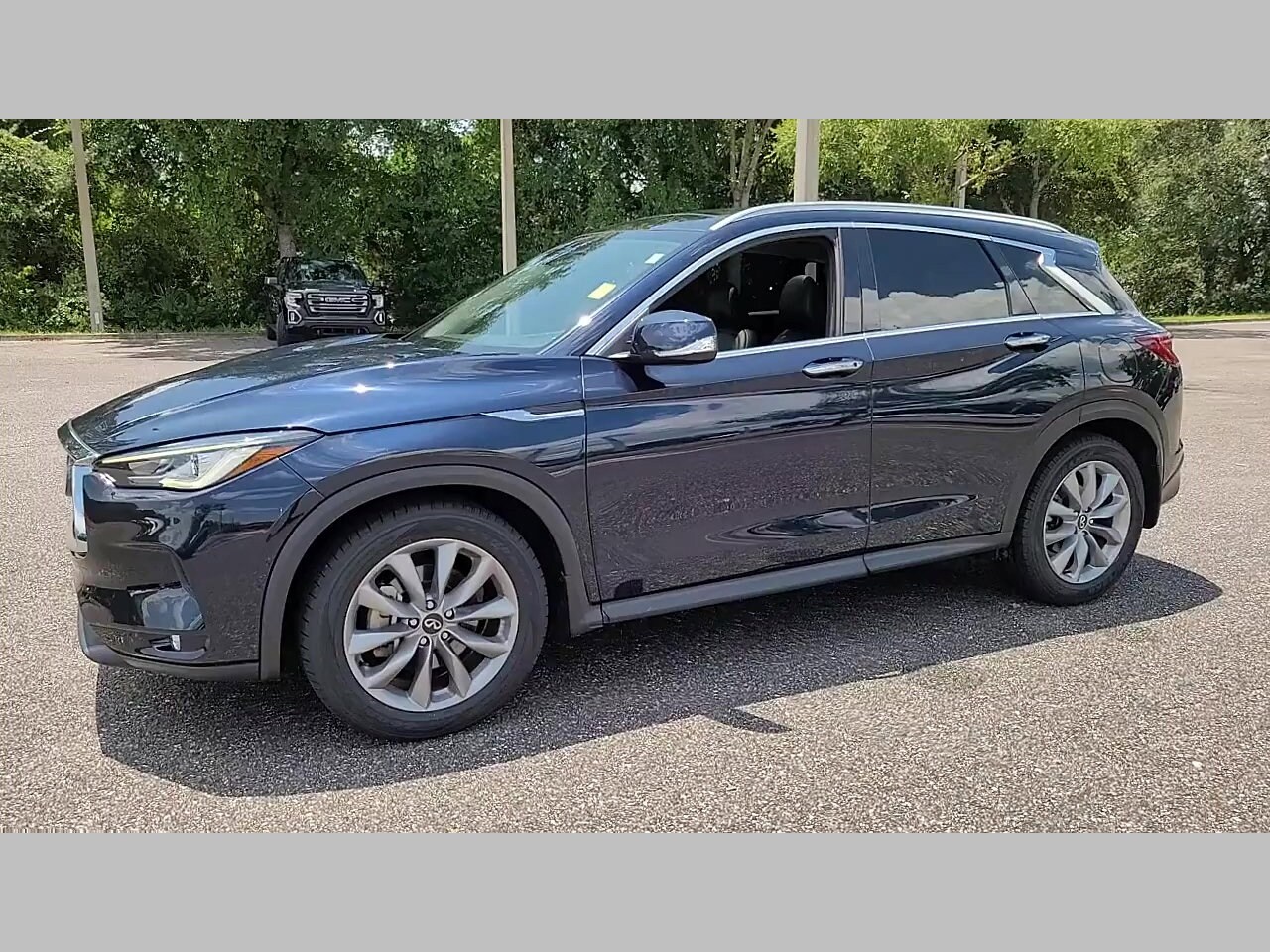 2022 Infiniti QX50 Luxe photo 17