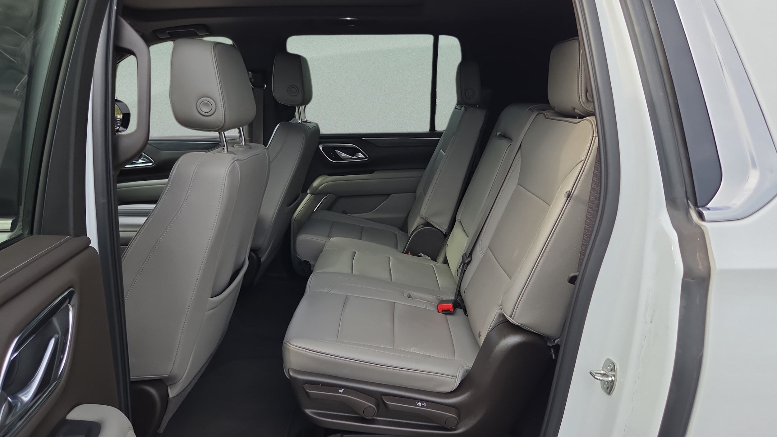 2023 GMC Yukon XL SLT - Photo 11