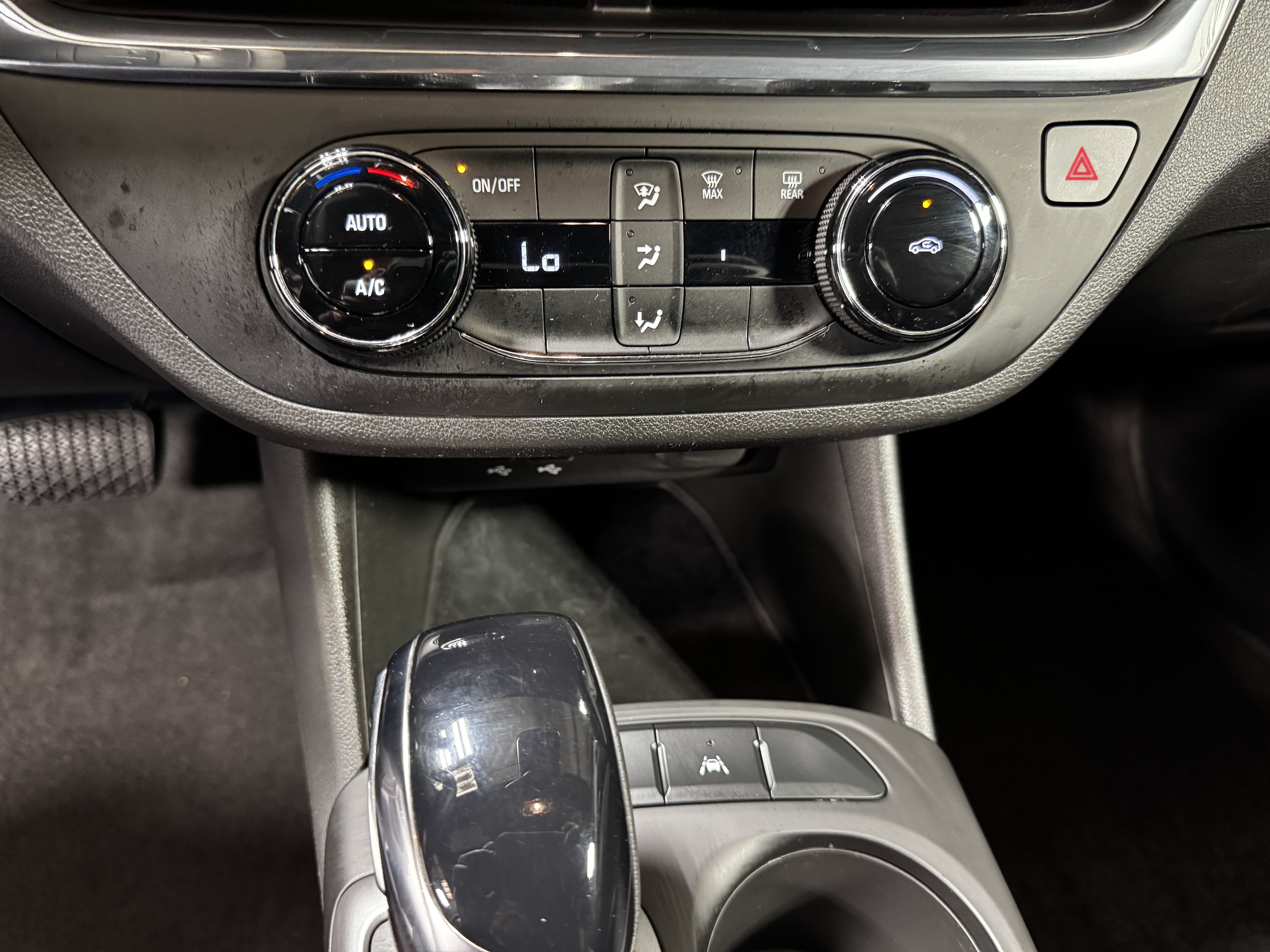 2025 Buick Envista Preferred - Photo 32