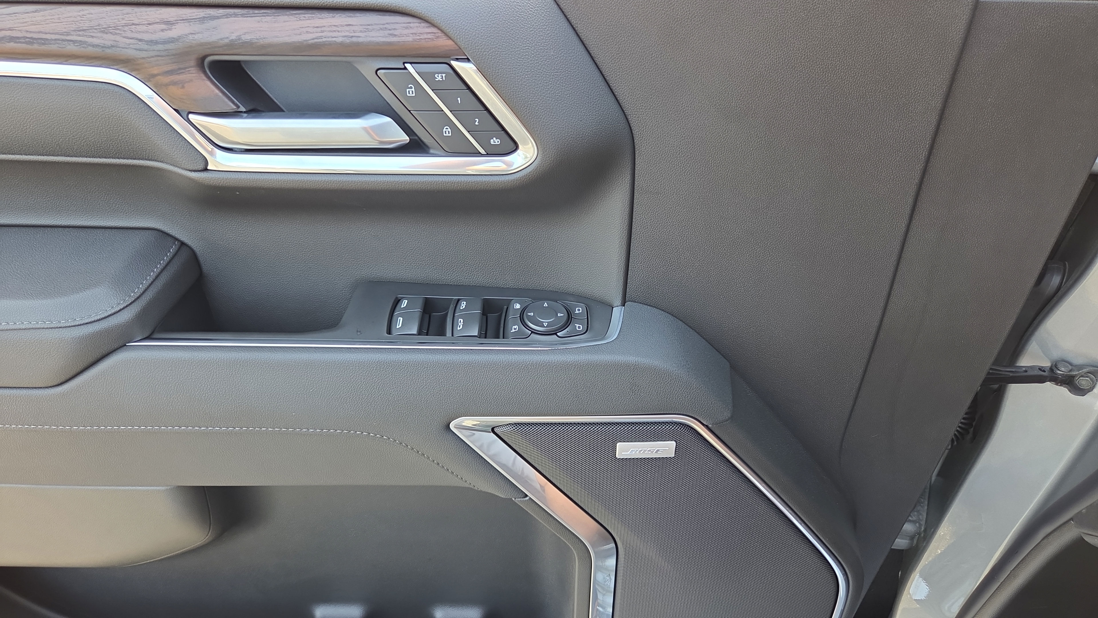 2026 GMC Sierra 1500 SLT - Photo 27