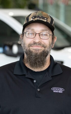 Staff member Robbie Werts from ID_c357efa552ed