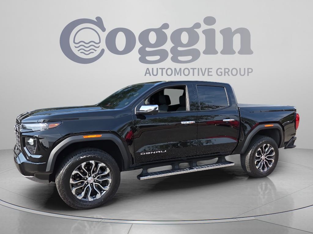 Used 2024 GMC Canyon Denali Truck Crew Cab
