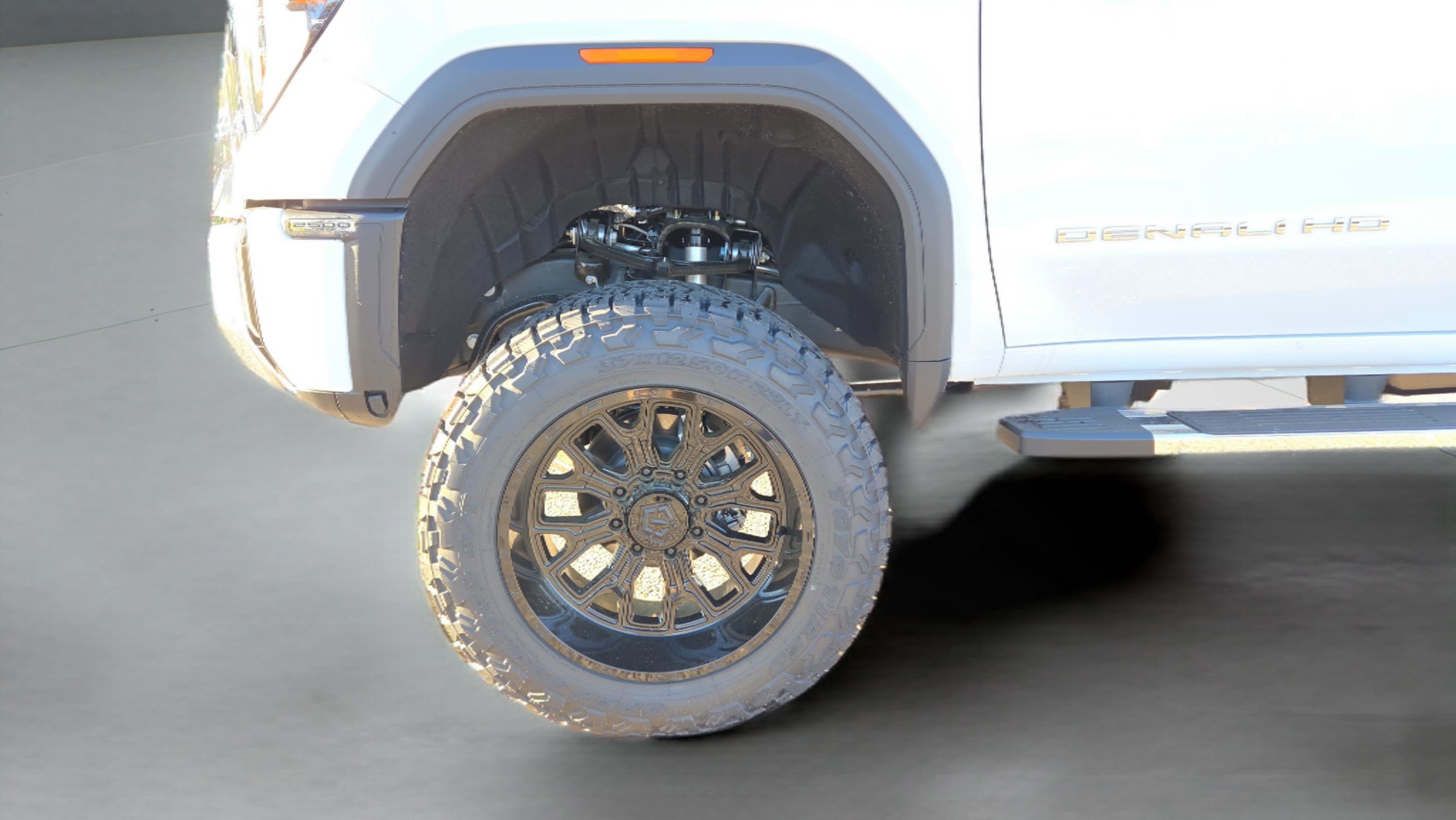 2026 GMC Sierra 2500HD Denali - Photo 10