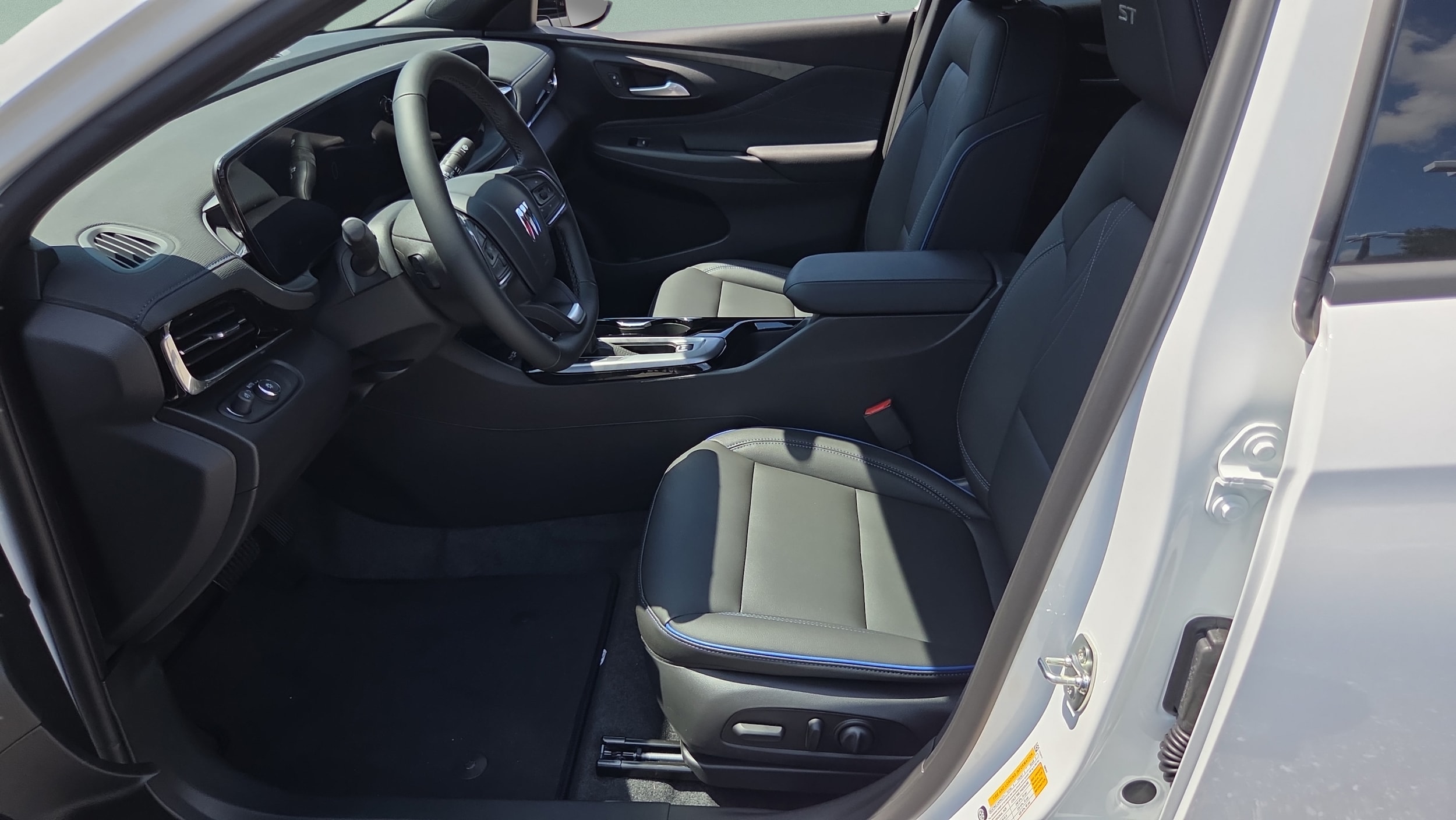 2026 Buick Envista Sport Touring - Photo 9