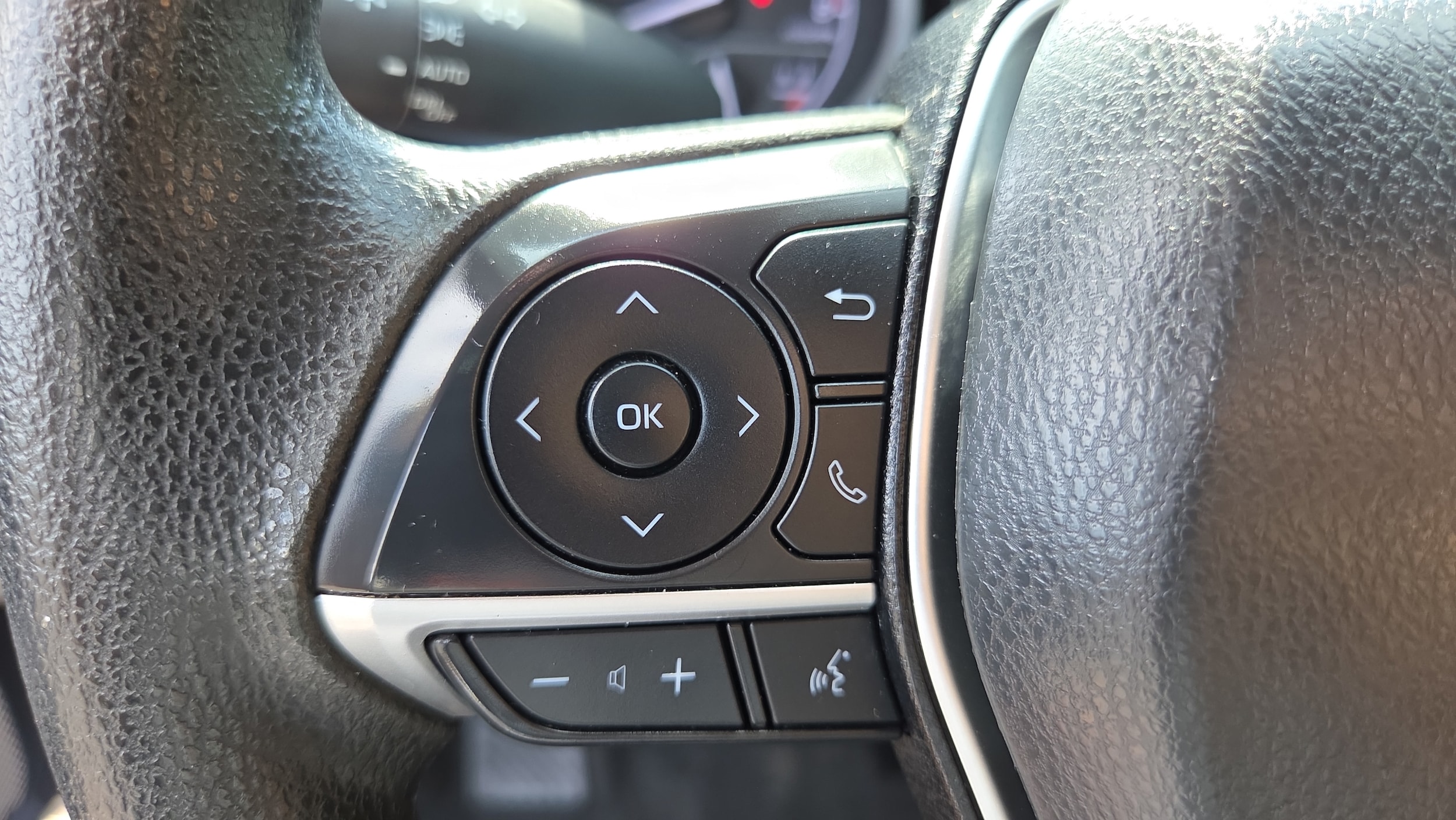 2024 Toyota Camry LE - Photo 23
