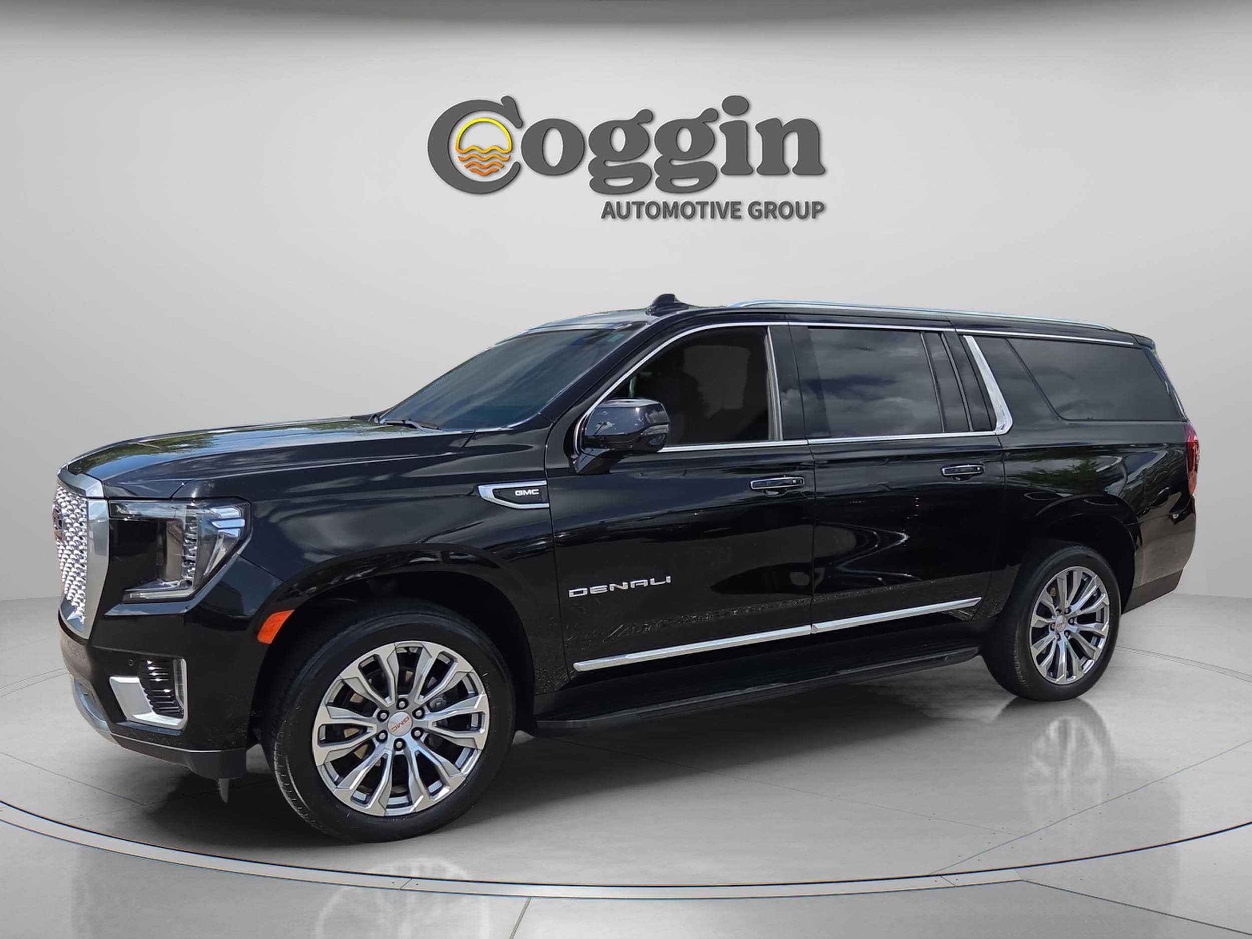 2024 GMC Yukon Denali AWD's photo