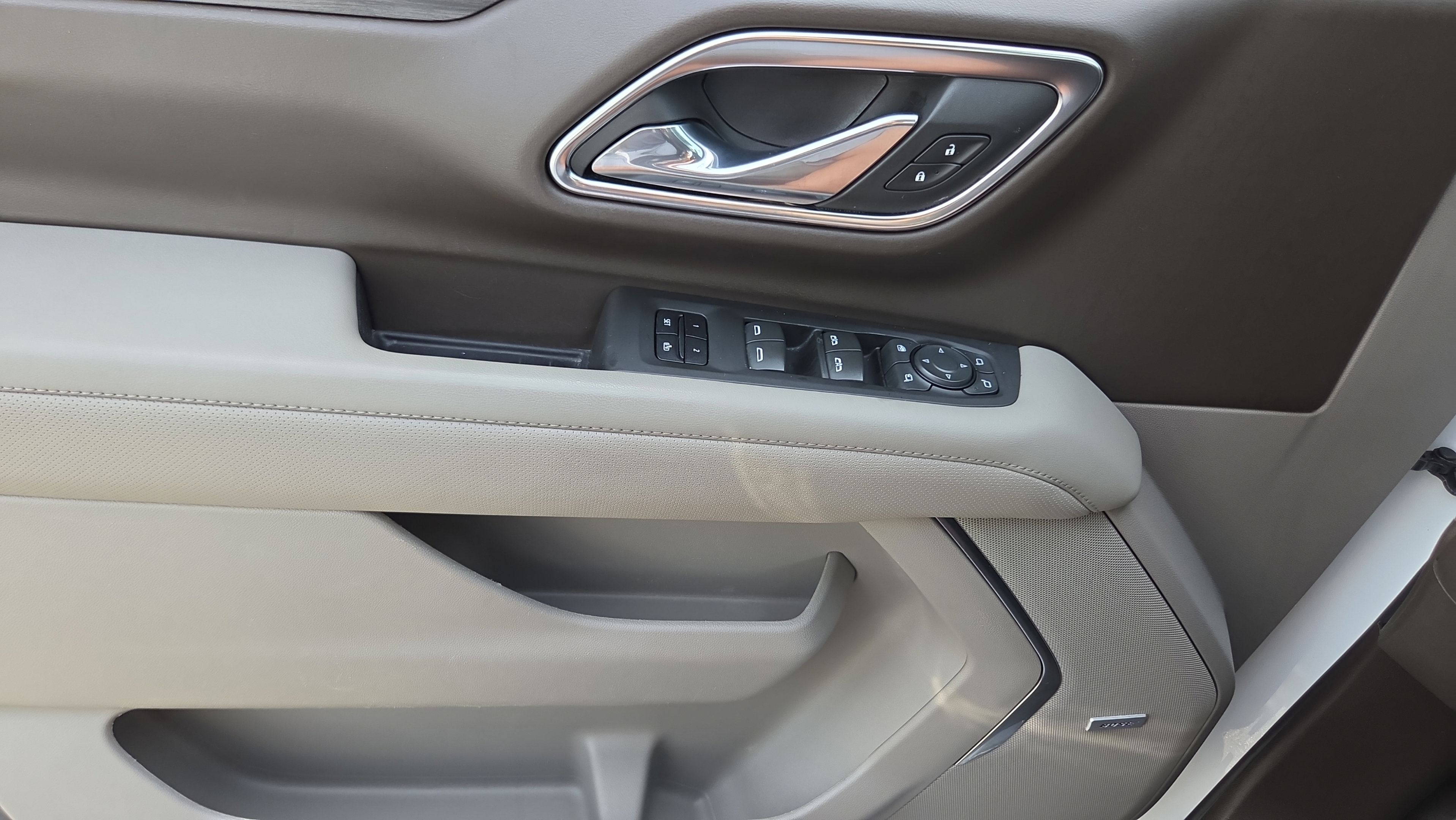 2023 GMC Yukon XL SLT - Photo 32