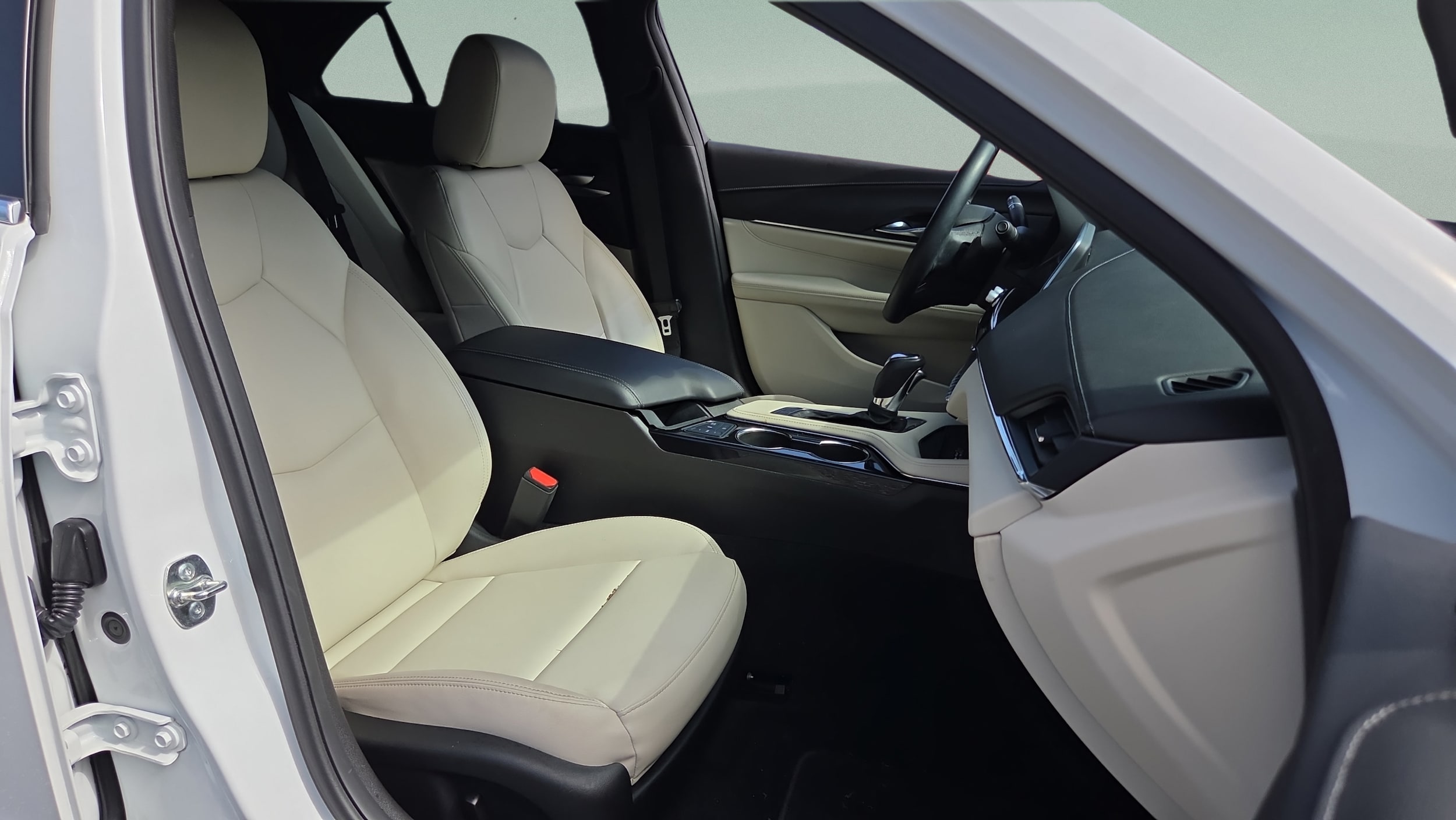 2025 Cadillac CT4 Luxury - Photo 15