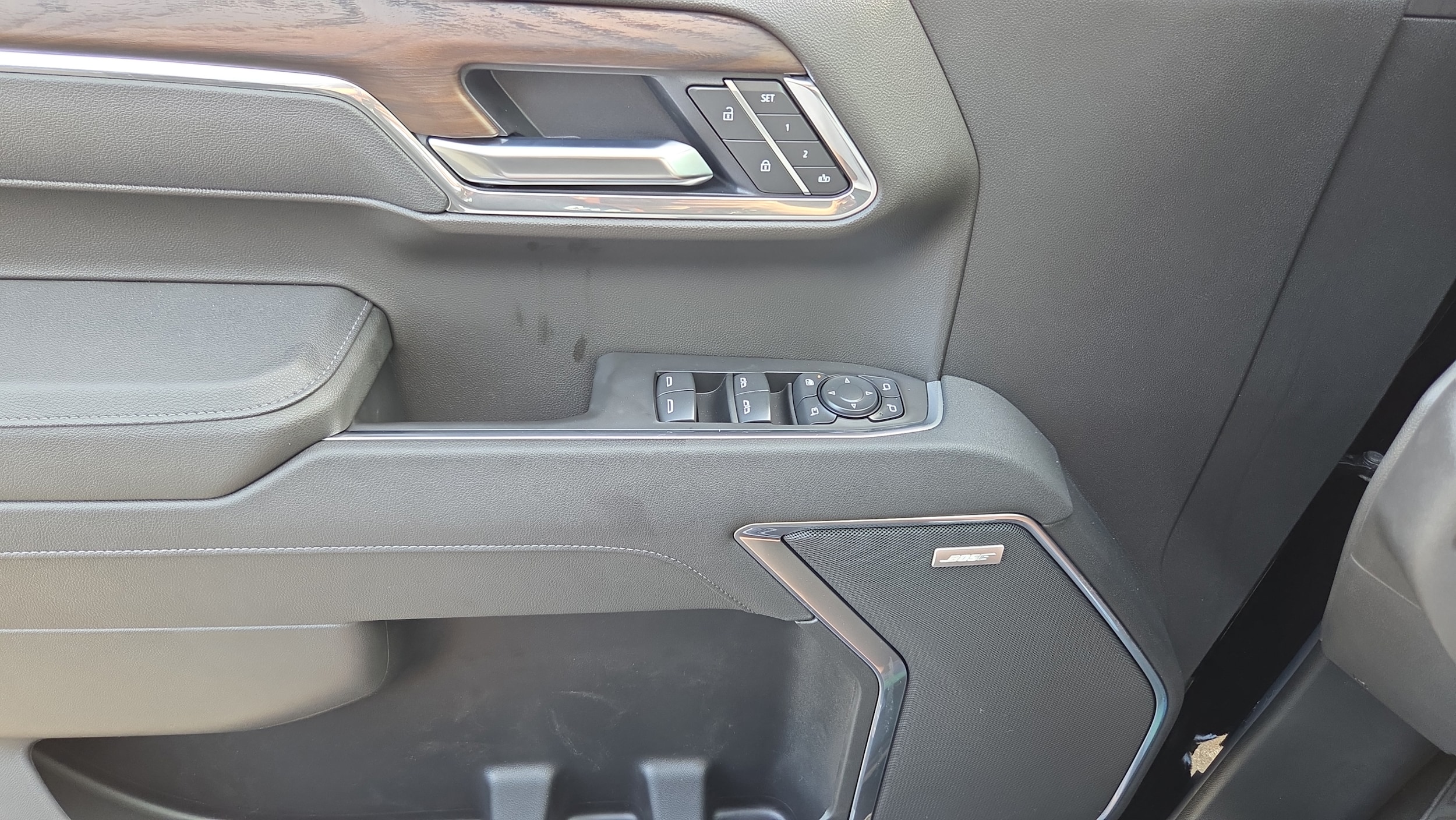 2026 GMC Sierra 1500 SLT - Photo 28