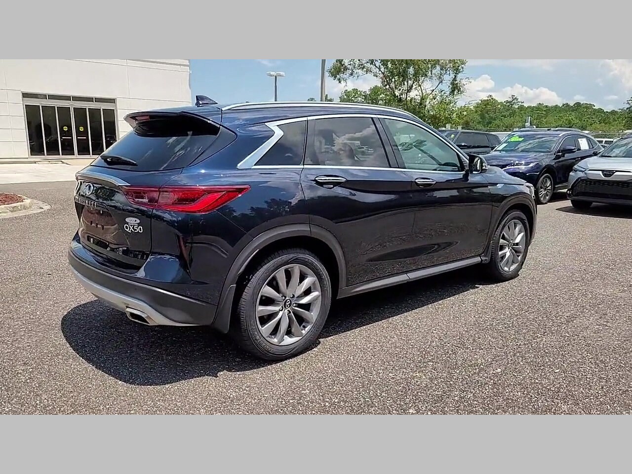 2022 Infiniti QX50 Luxe photo 30