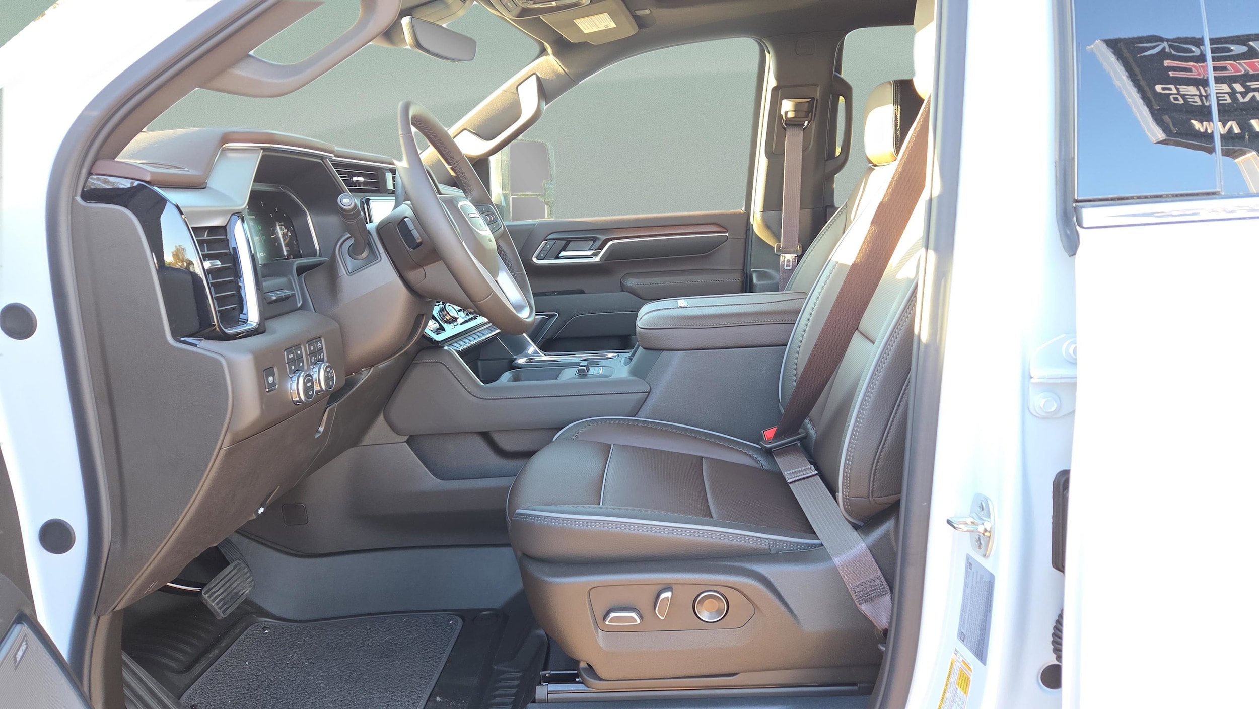 2026 GMC Sierra 2500HD Denali - Photo 25