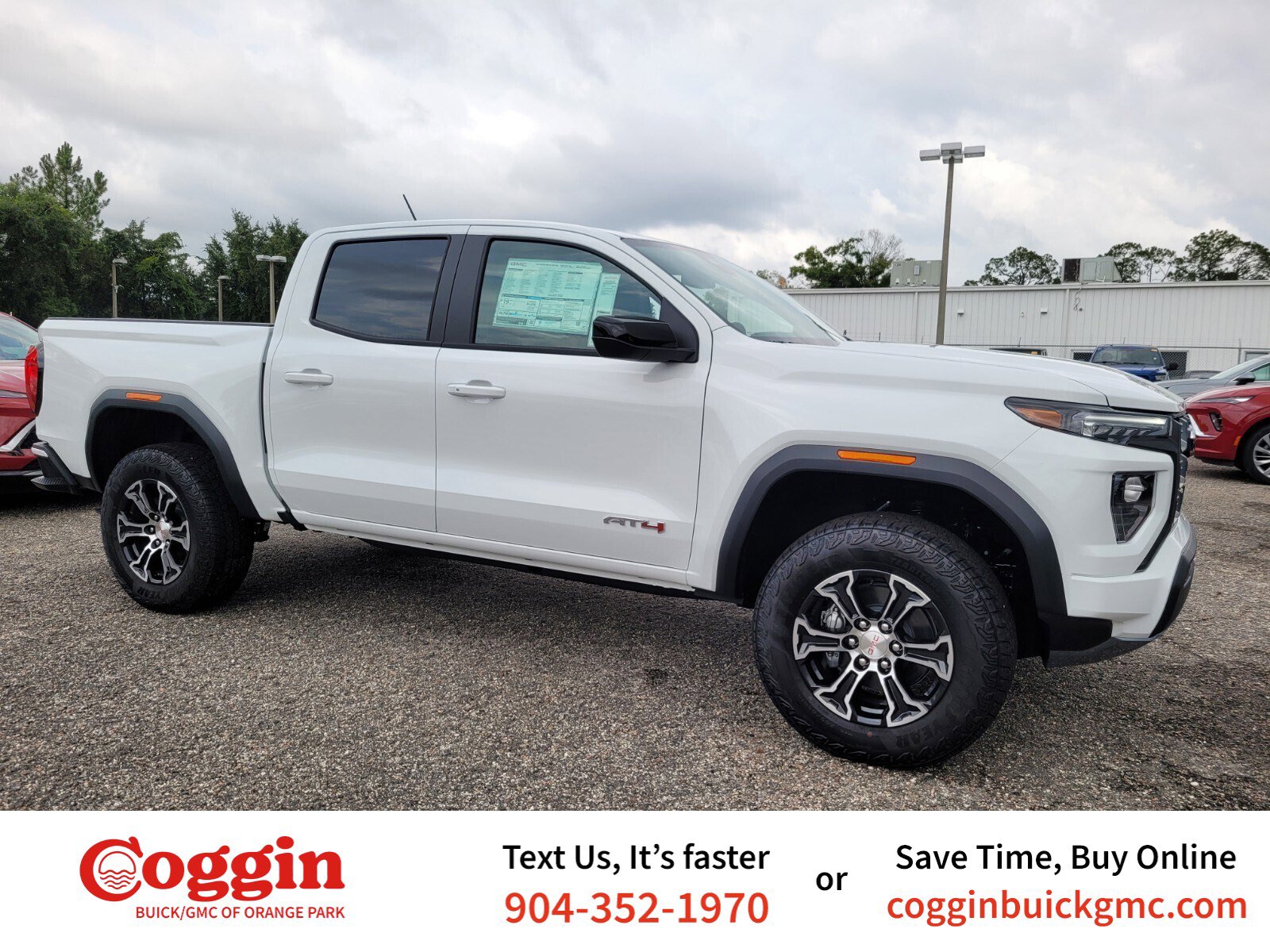 2025 GMC Canyon AT4's photo