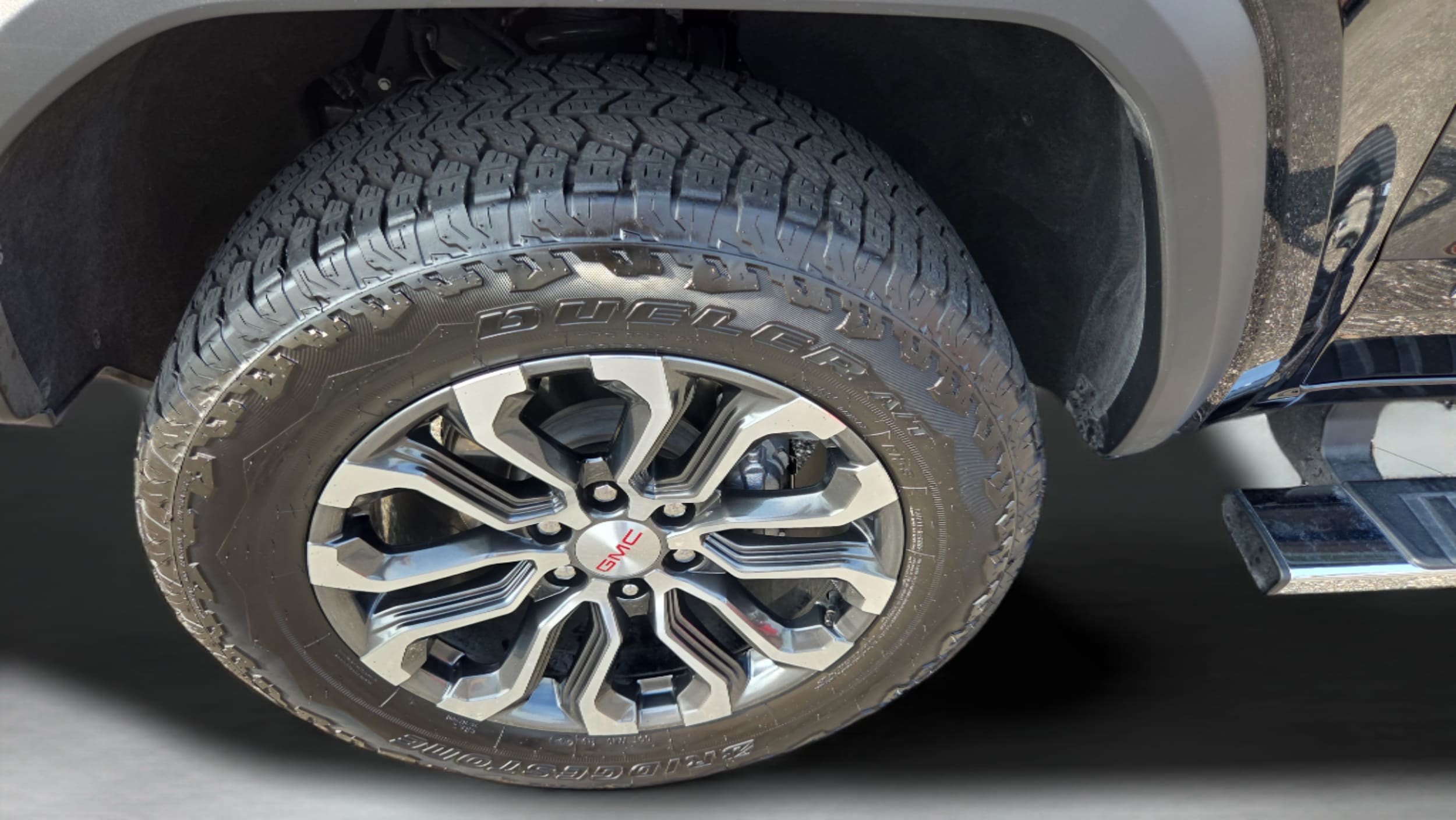2024 GMC Canyon Denali - Photo 31