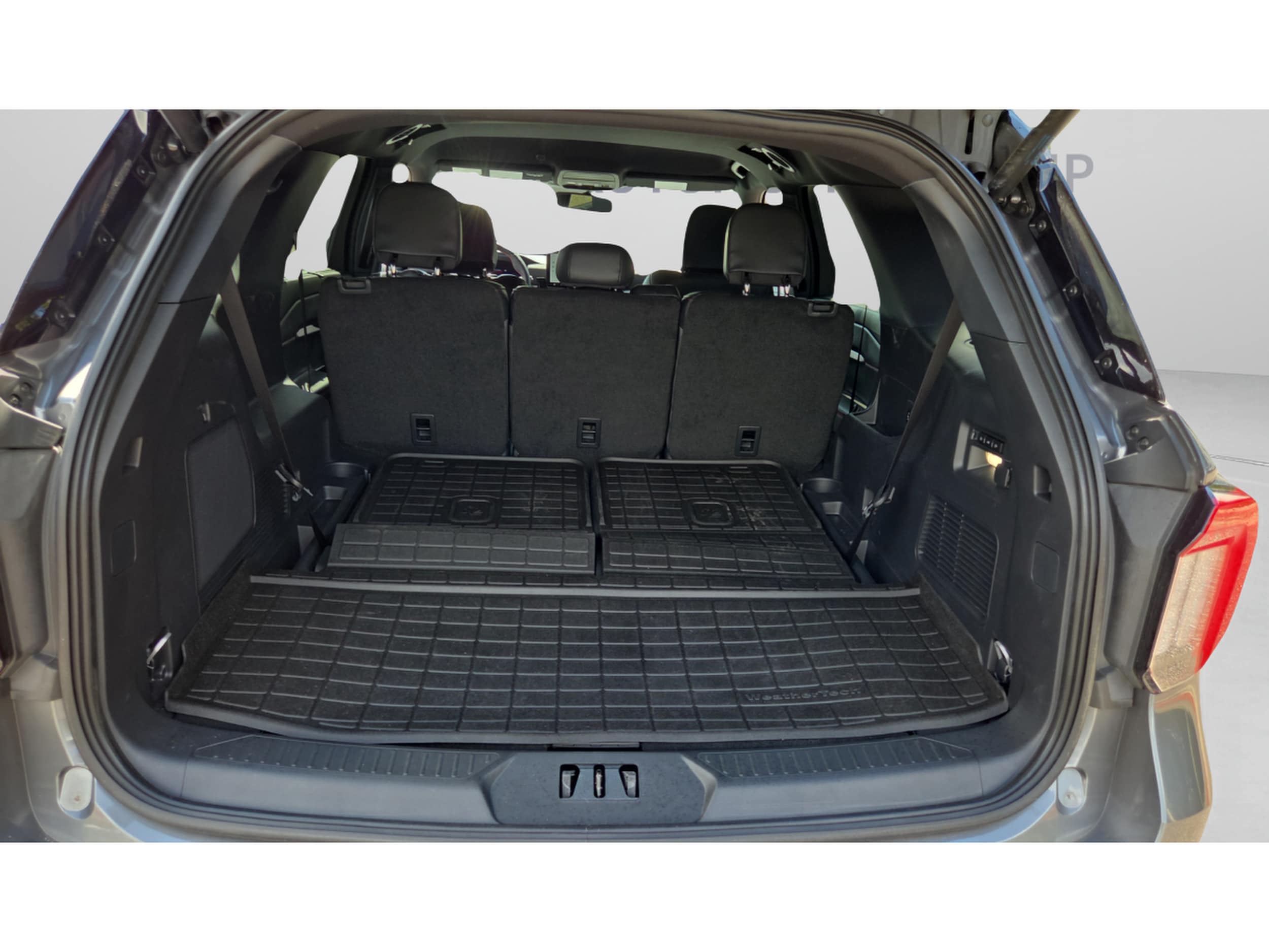 2025 Ford Explorer ST-LINE - Photo 13