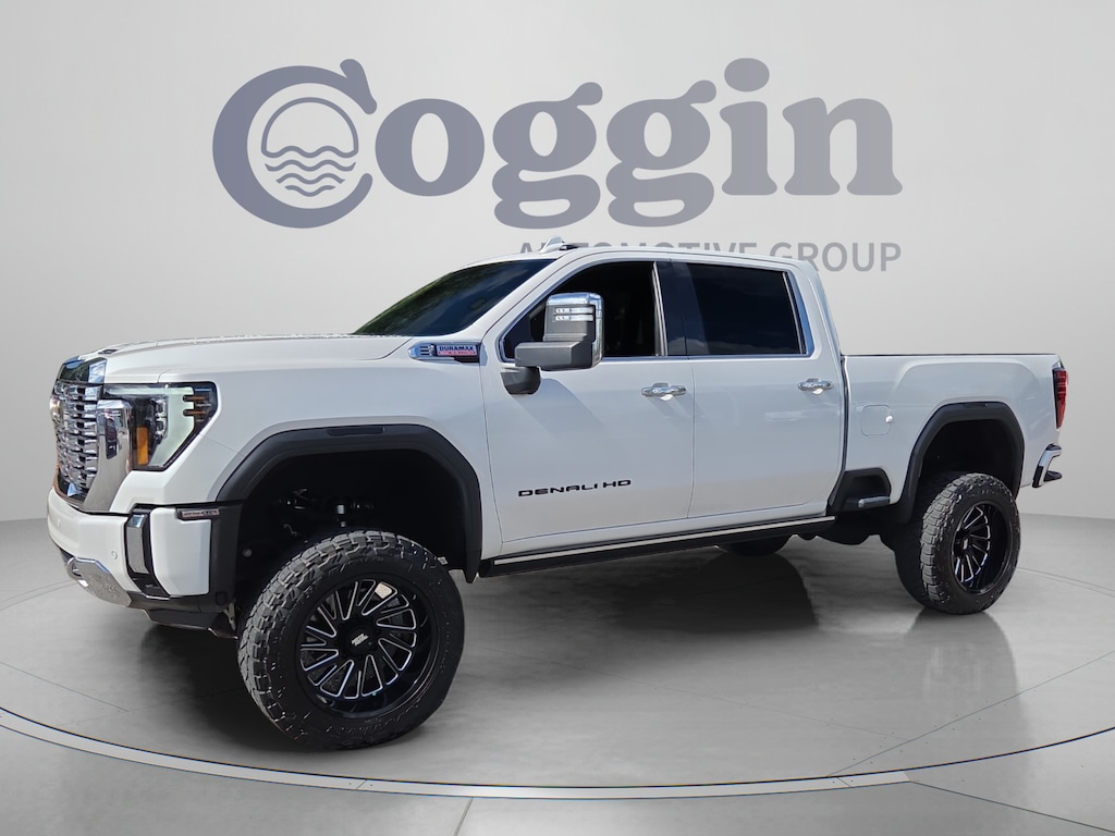 Used 2024 GMC Sierra 2500 HD Denali Truck